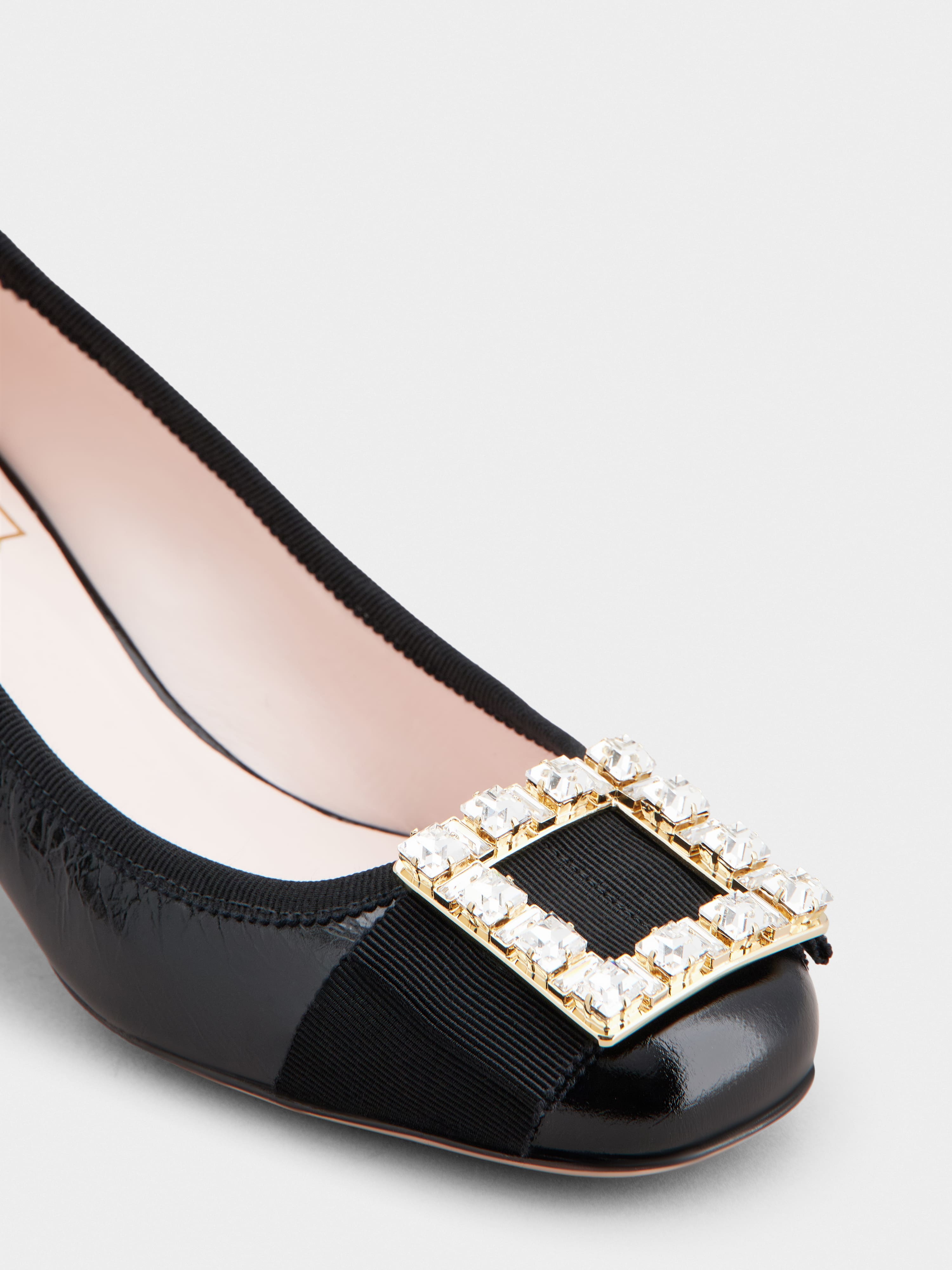 Très Vivier Pumps in patent leather - 3