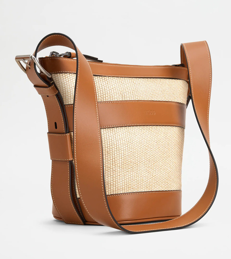Tod's RAFFIA AND LEATHER BUCKET BAG SMALL - BROWN outlook
