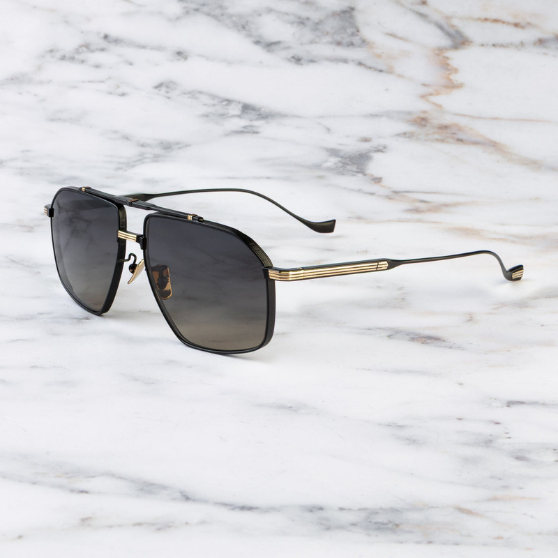 CUTLER AND GROSS KENSINGTON 1424 AVIATOR SUNGLASSES outlook