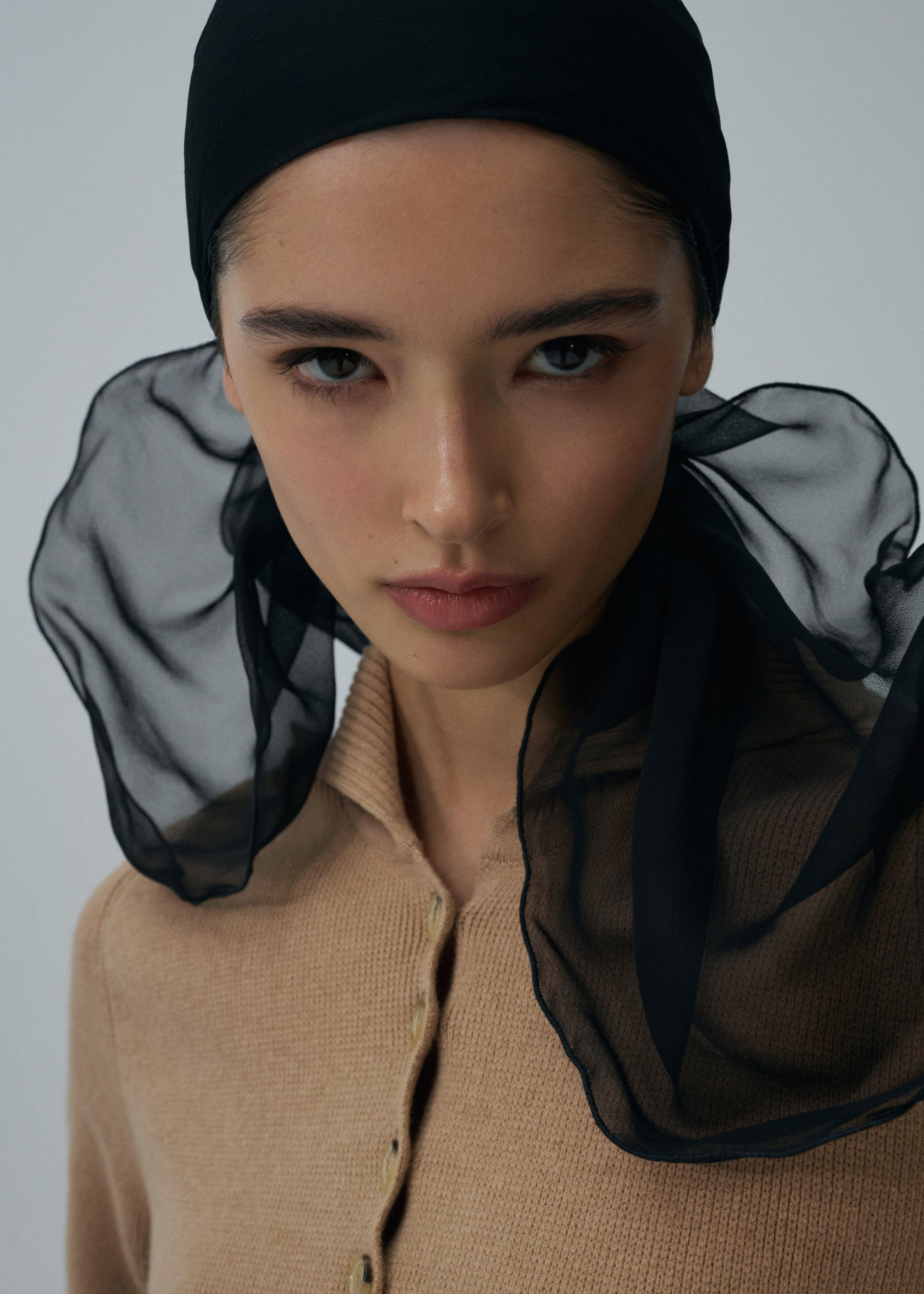 Wired head scarf in black - 5
