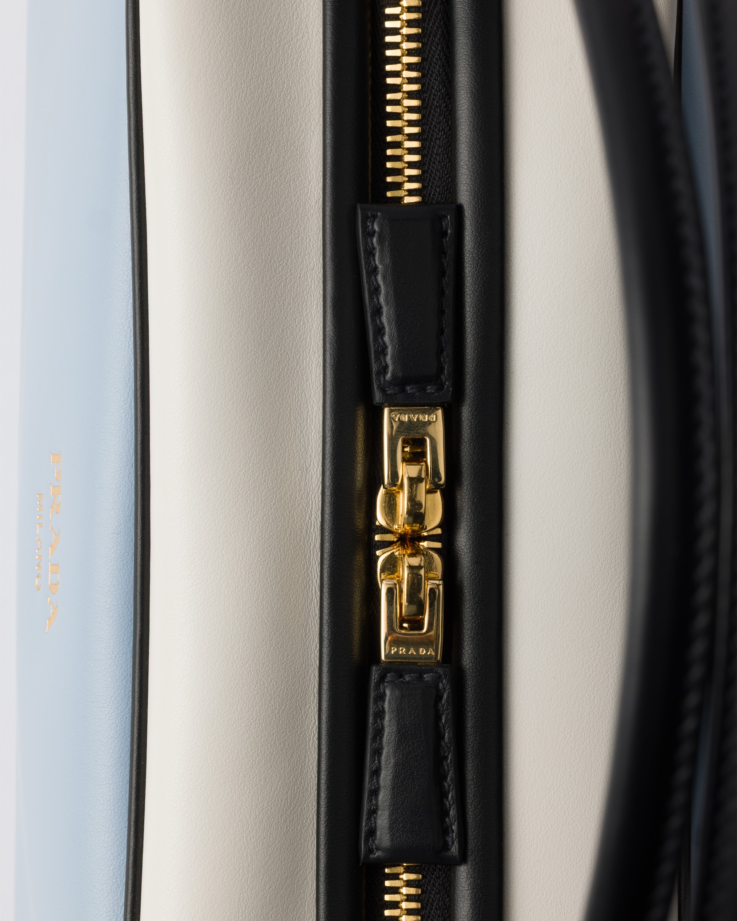 Prada Swing smooth leather shoulder bag - 5