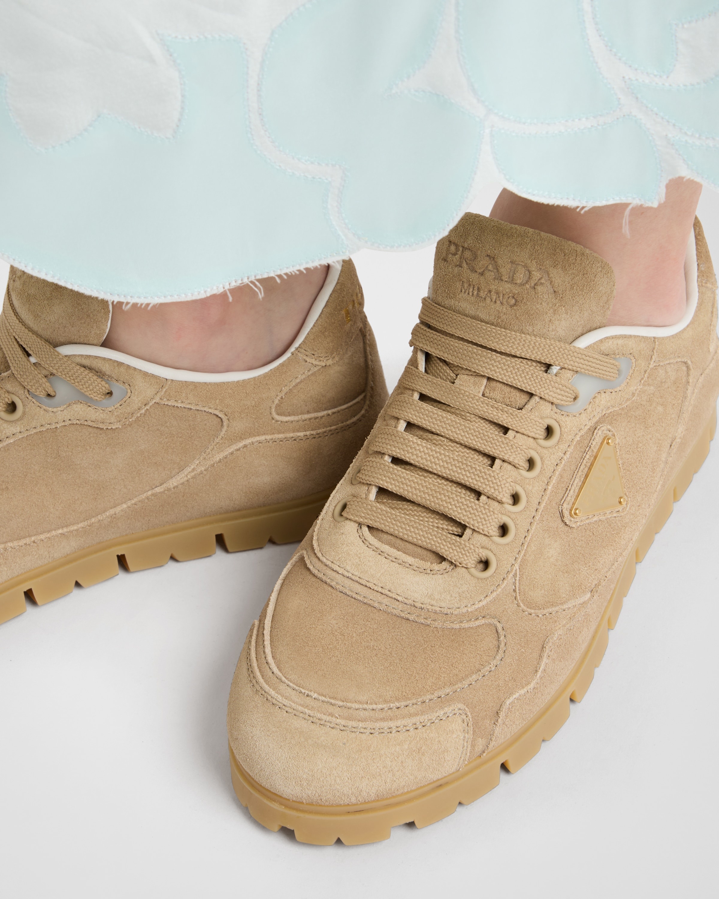 スニーカー Prada Faded suede sneakers 0400021755471?wid=600&hei=800&