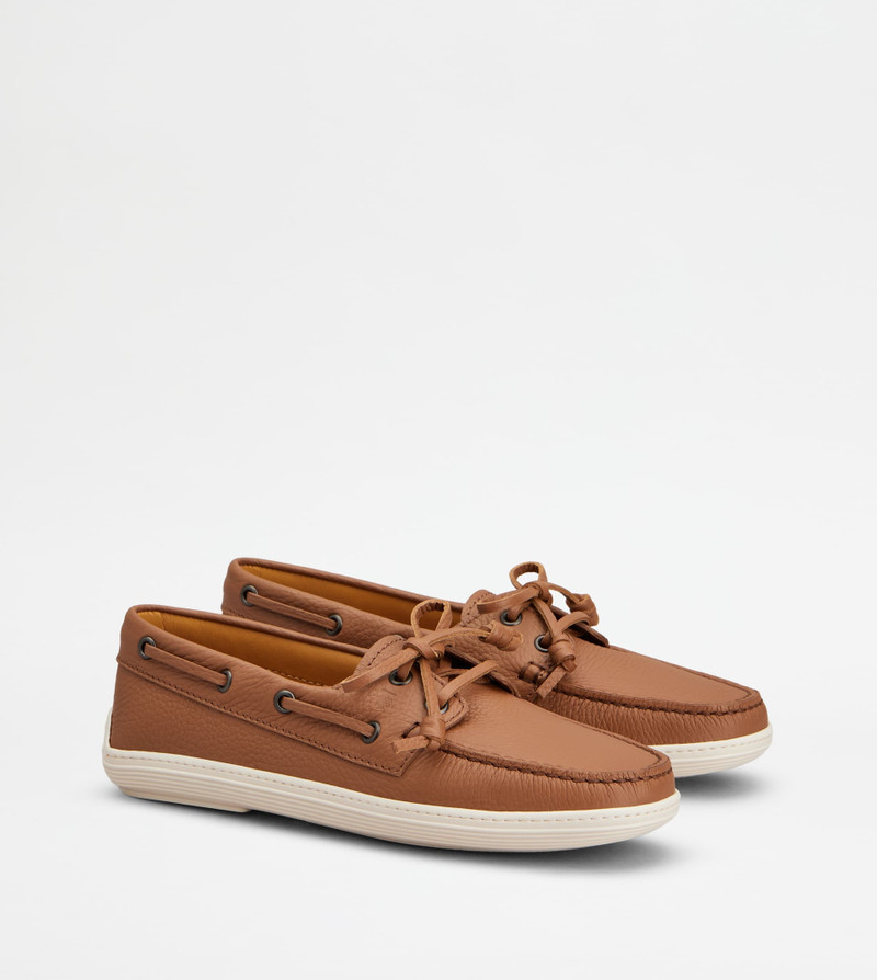 BOAT SHOES IN LEATHER - BROWN 2