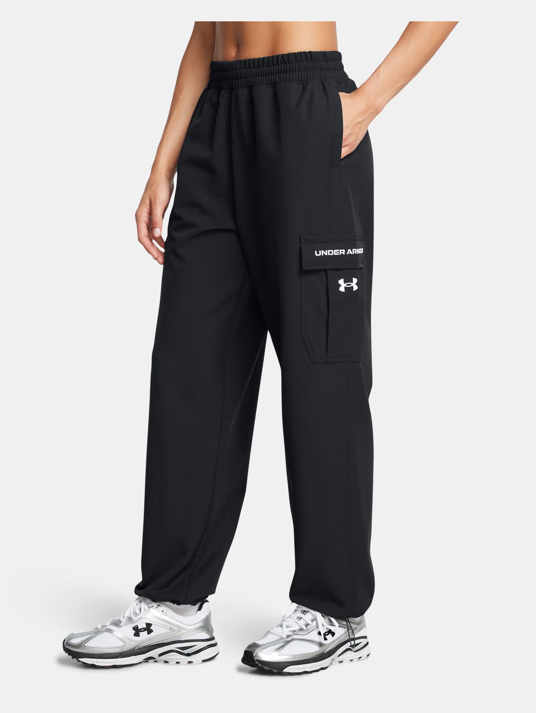 Women's UA Woven Cargo Pants - 2