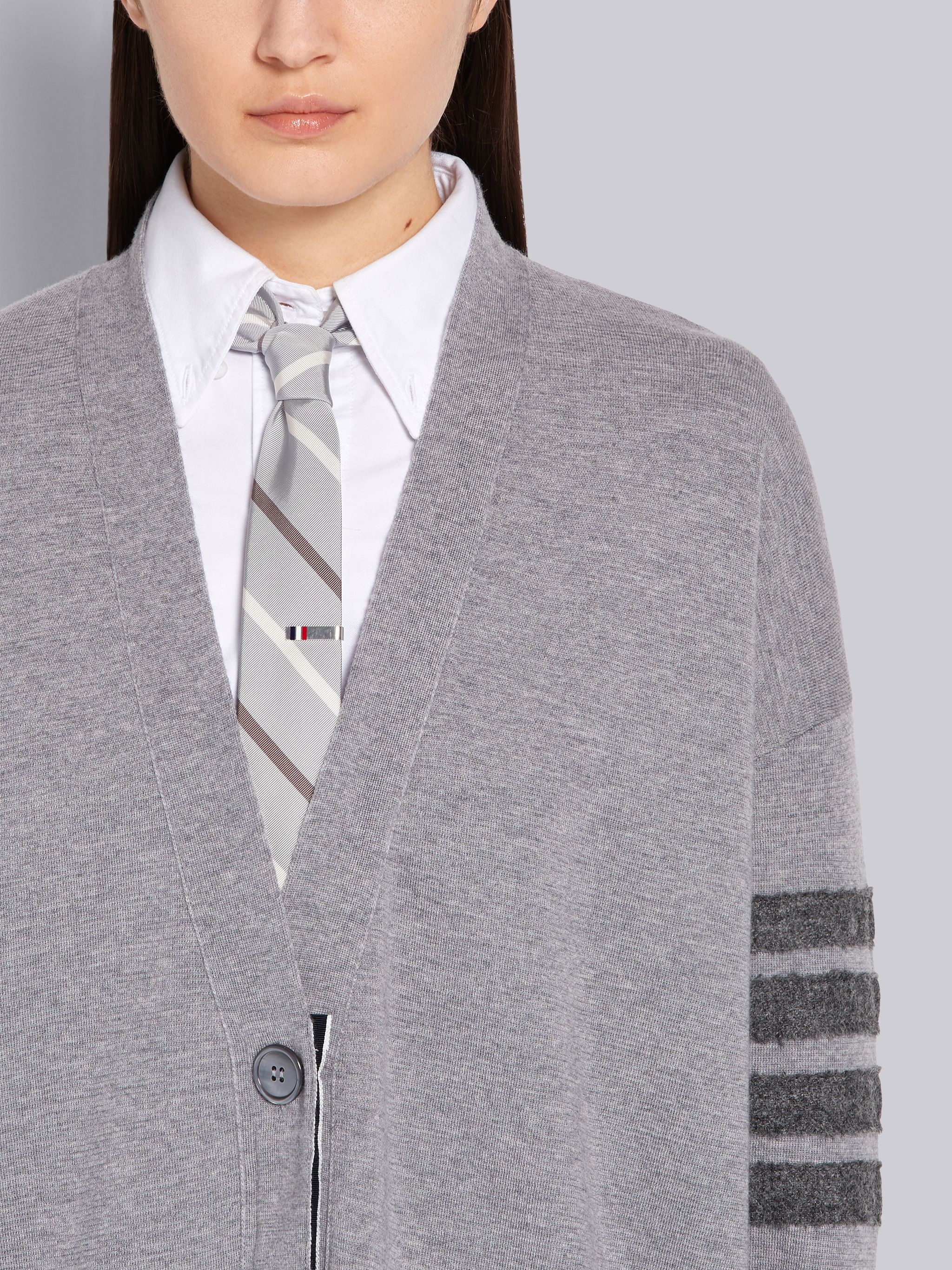 Light Grey Fine Merino Wool Milano Stitch Oversized Shetland Tonal 4-Bar V-neck Cardigan - 4