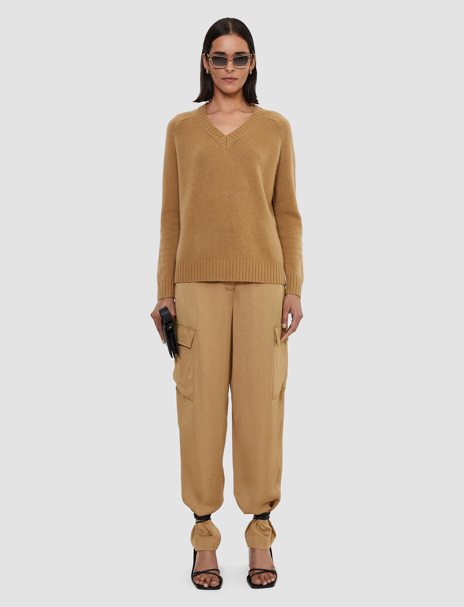 Open Cashmere V Neck Jumper - 2