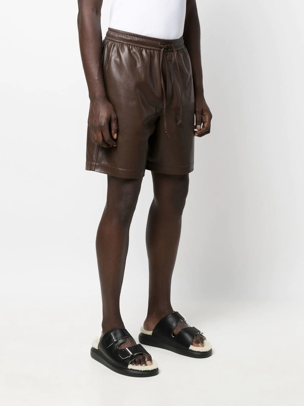 drawstring-waist faux-leather shorts - 3