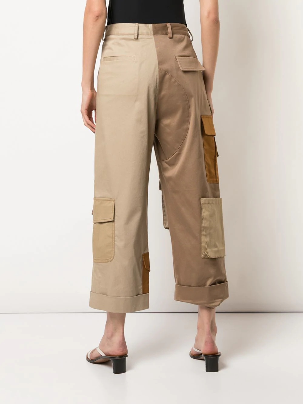 cargo-pockets cropped trousers - 4