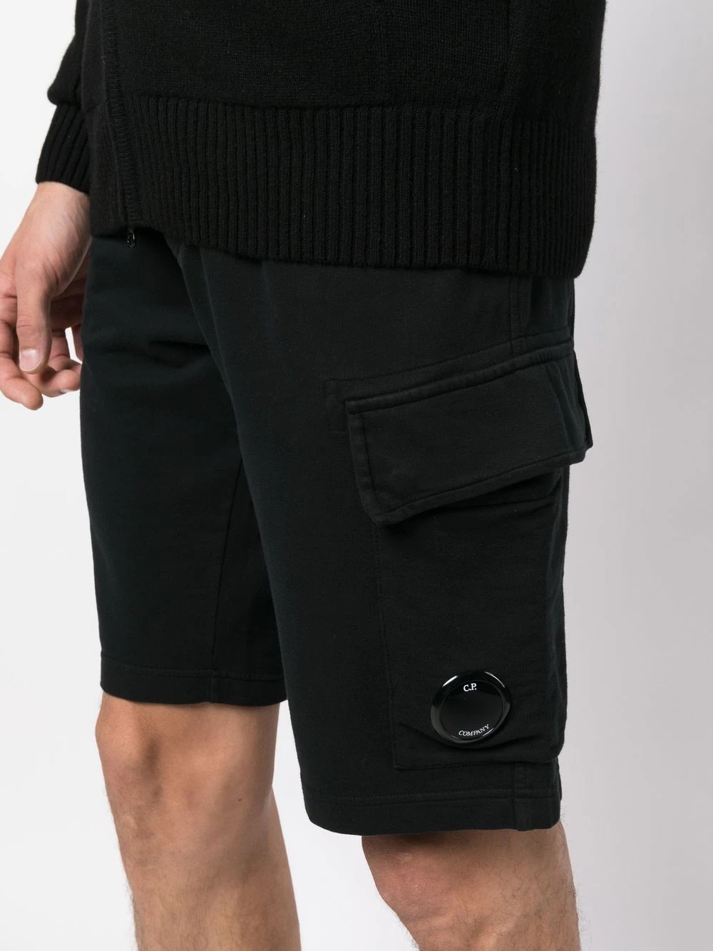 Lens-detail cargo shorts - 5