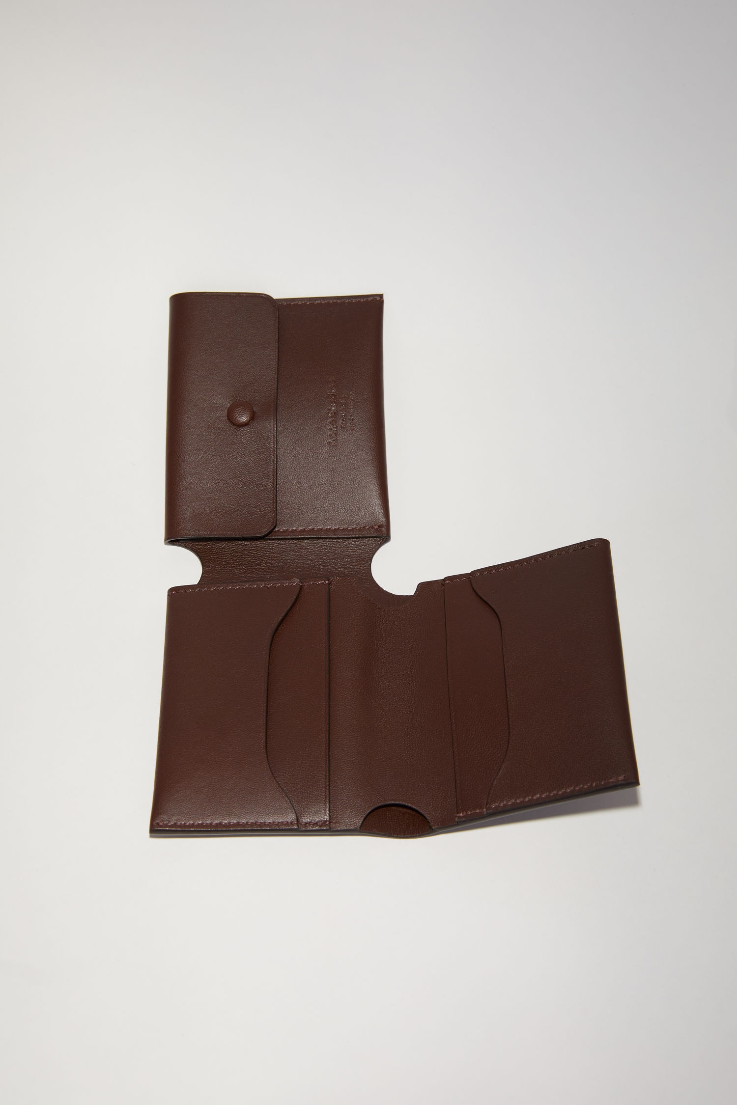 Trifold card wallet - Dark brown - 3