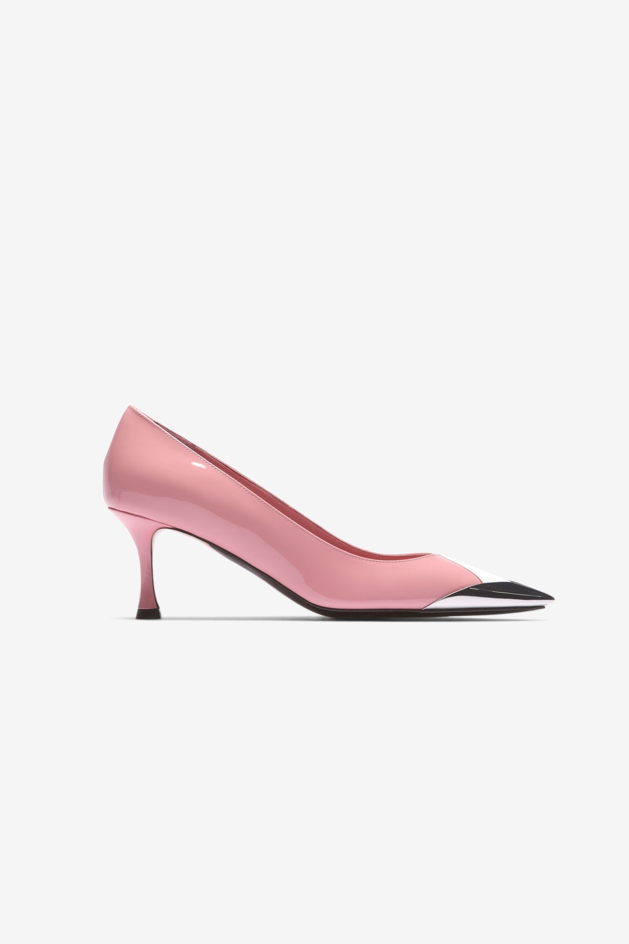 TOE-CAP PUMPS - 1