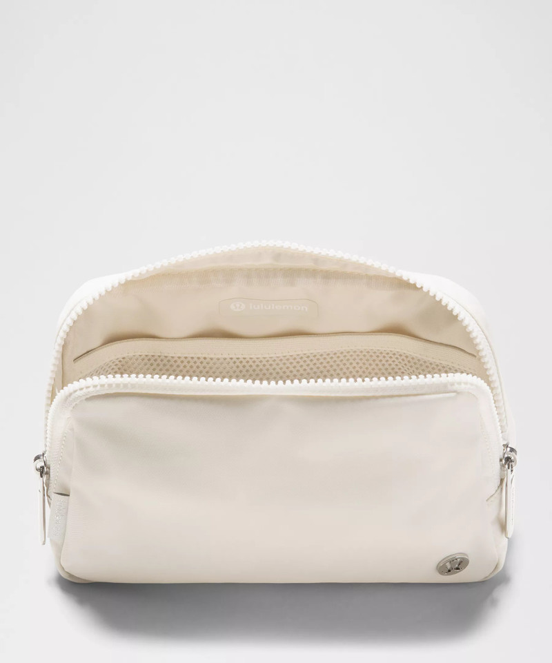 Everywhere Belt Bag Large 2L 5