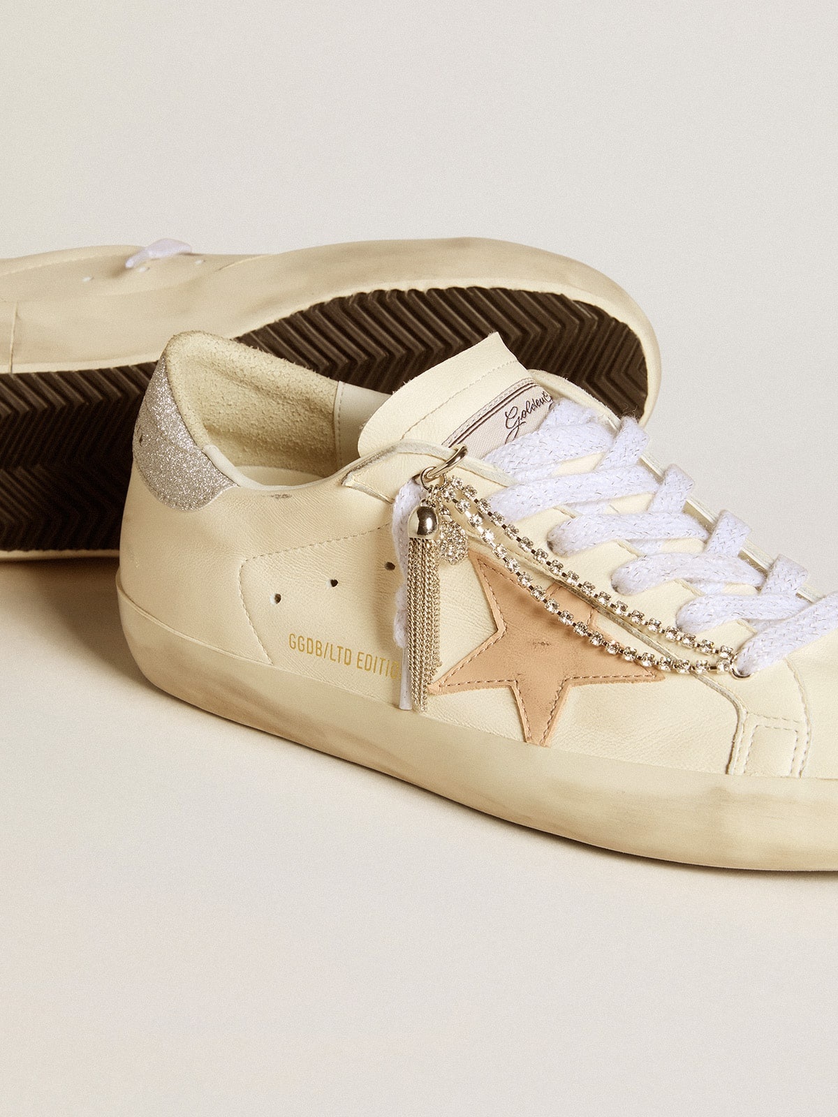 Women's Super-Star LTD in nappa leather with nude leather star and glitter heel tab - 3