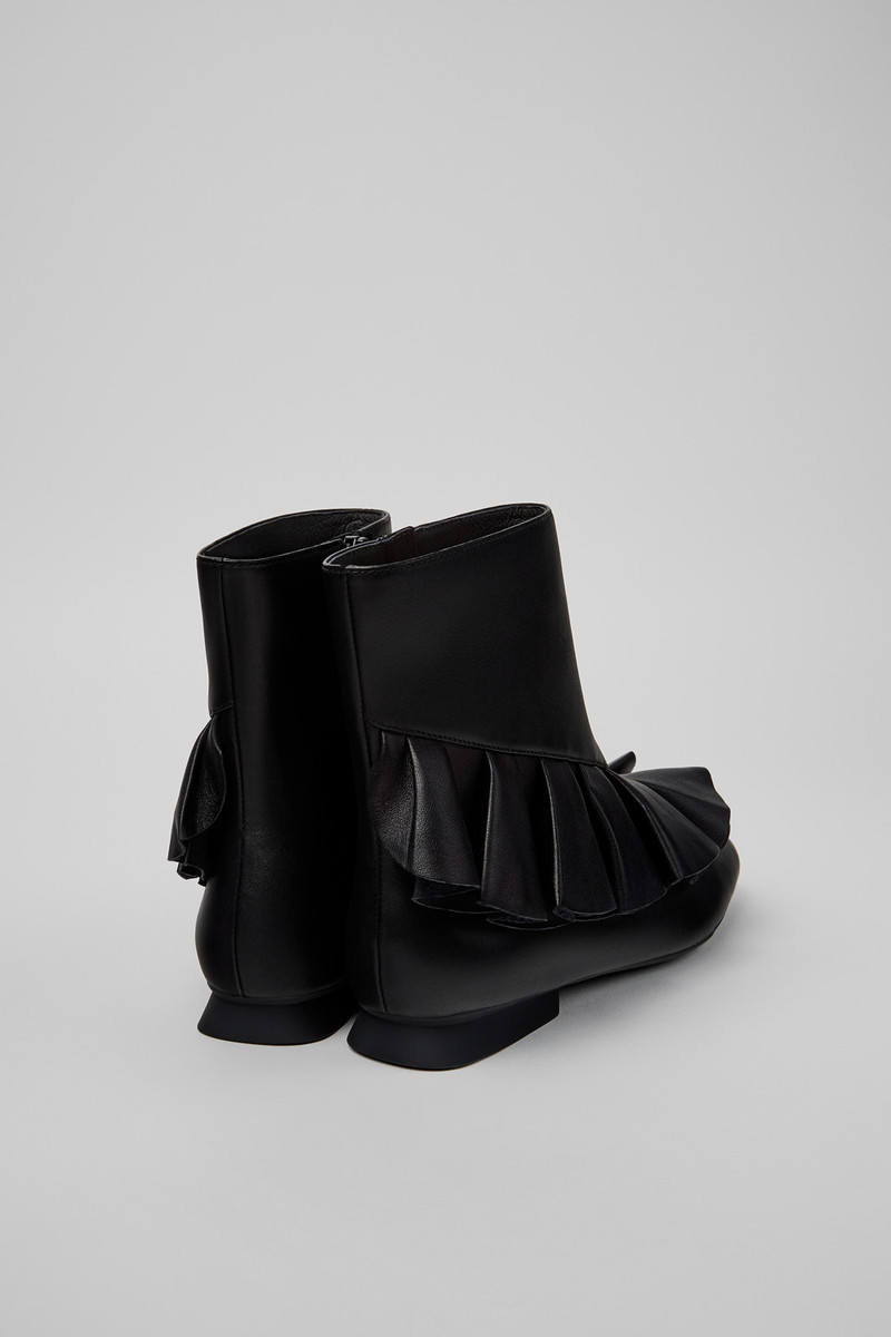 CAMPERLAB Black Leather Ankle Boots for Women. outlook