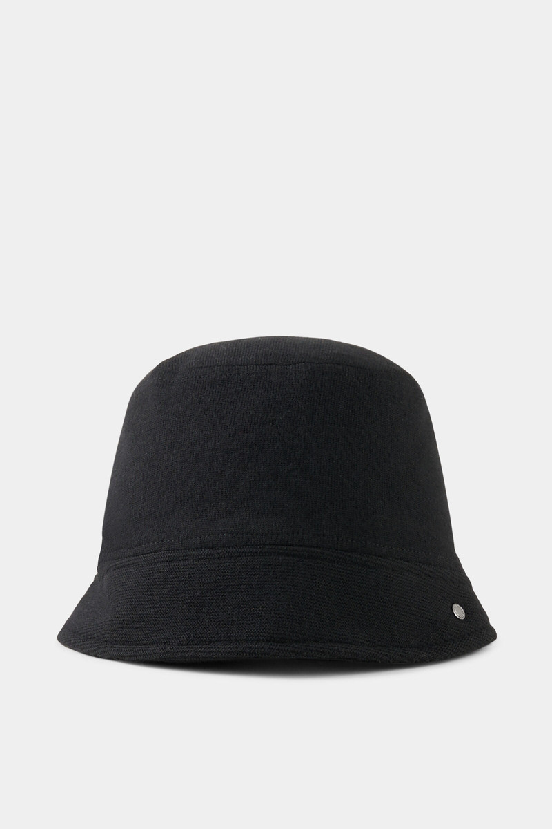 Amoux knitted bucket hat in Black 3