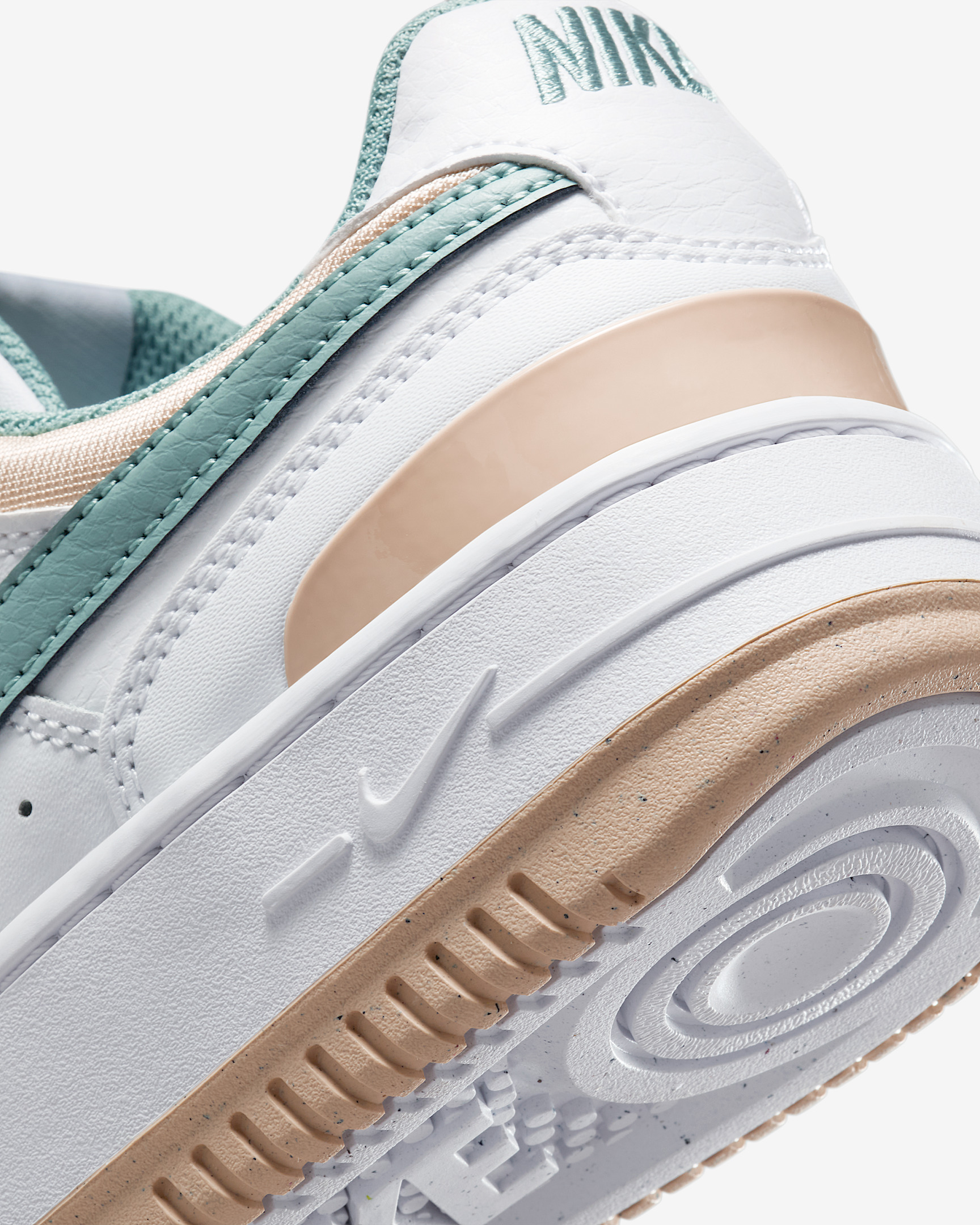 Nike Gamma Force Women's Shoes - 8