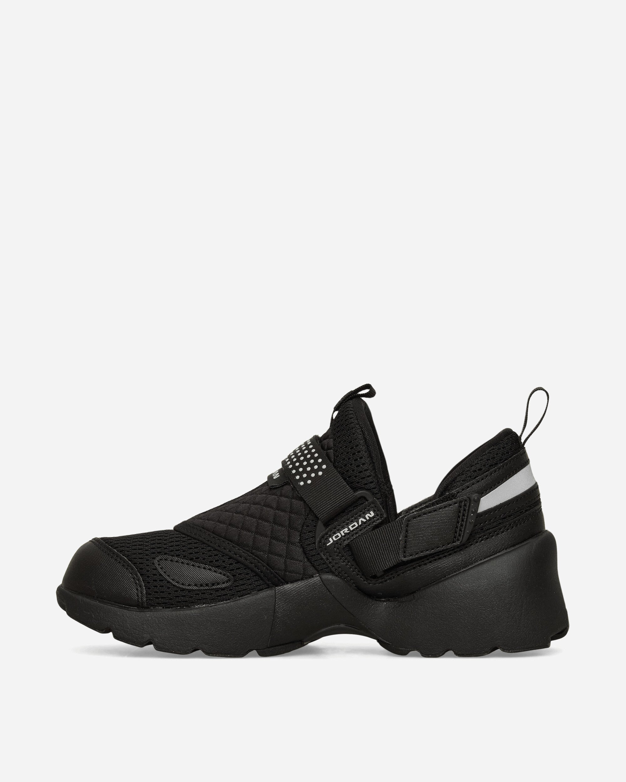 Women's Jordan Trunner LX Sneakers Black - 3