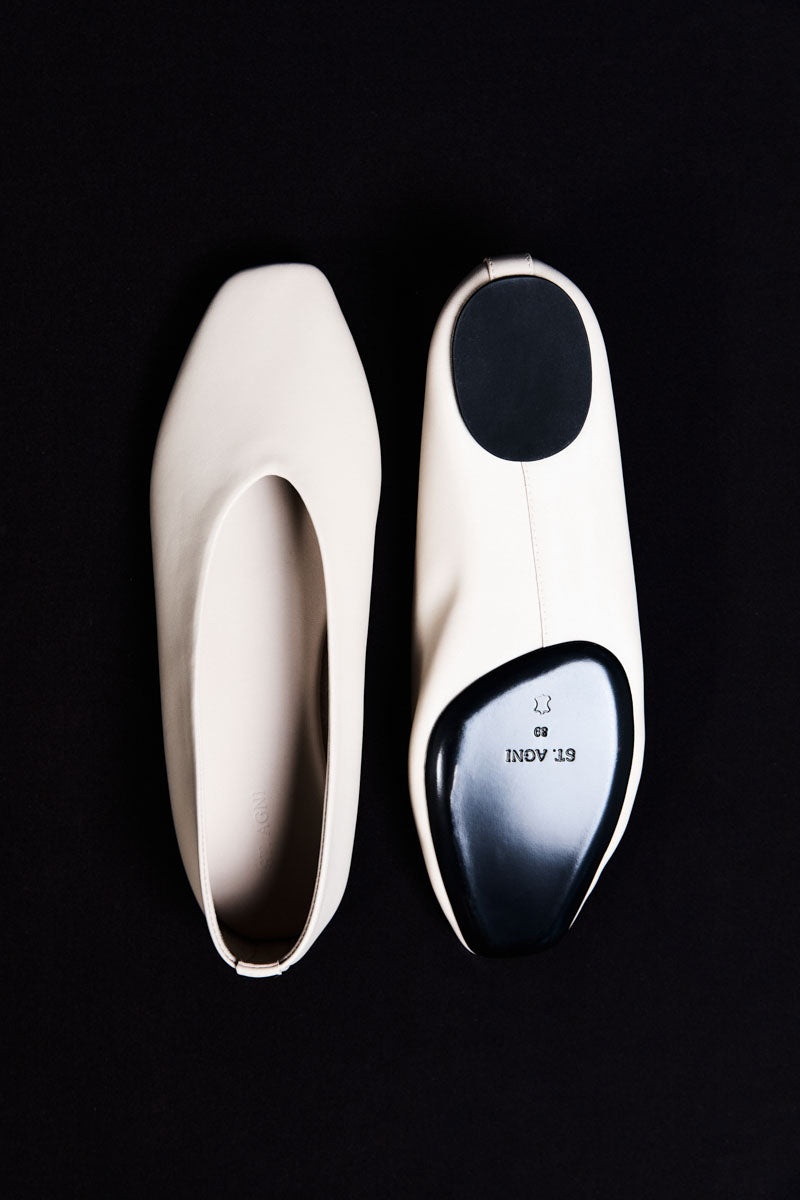 Soft Glove Ballet Flat - Creme - 6