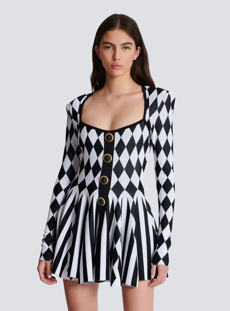 Diamond jacquard flared knit dress 7