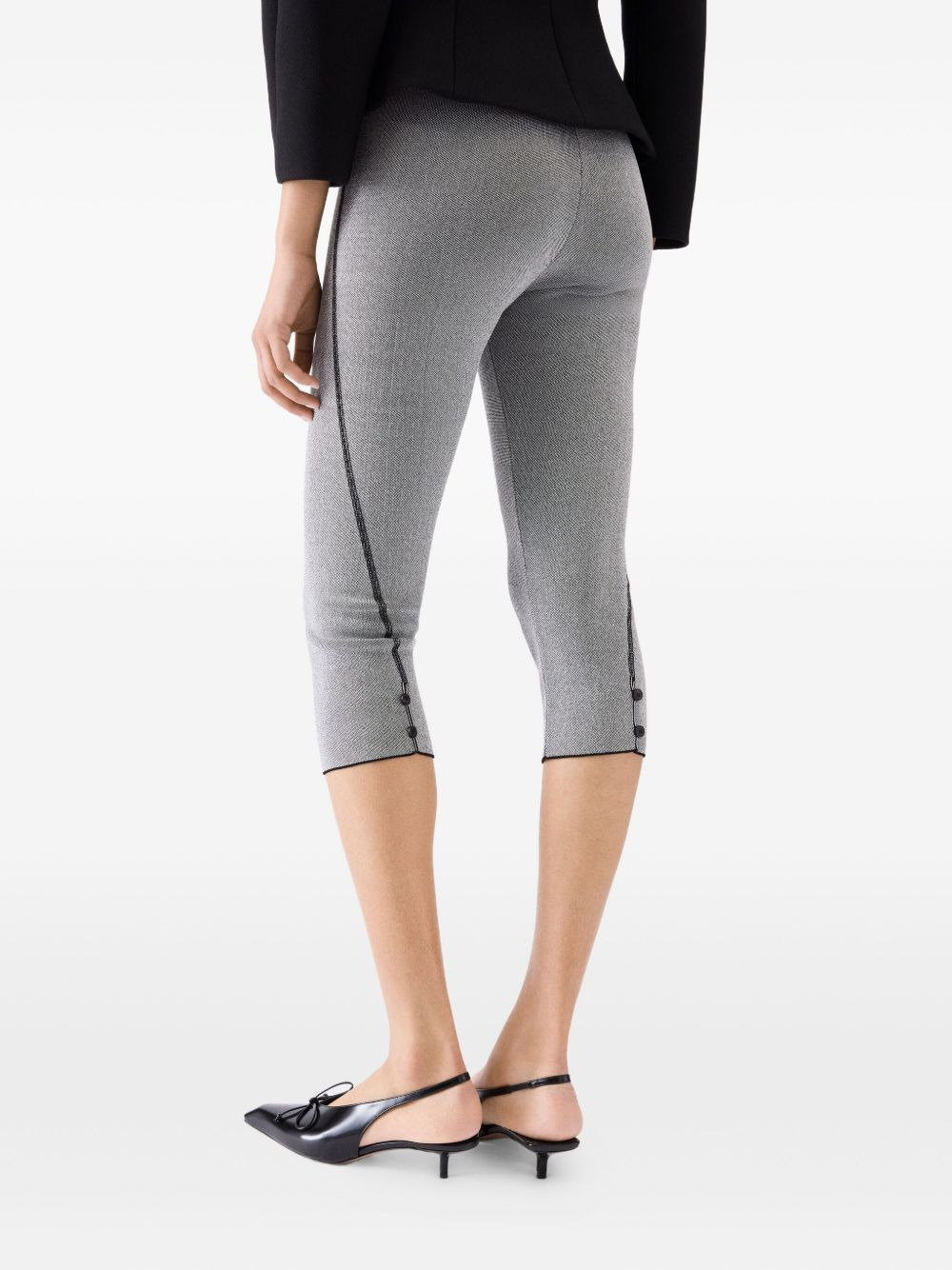 button-detailed cropped trousers - 4