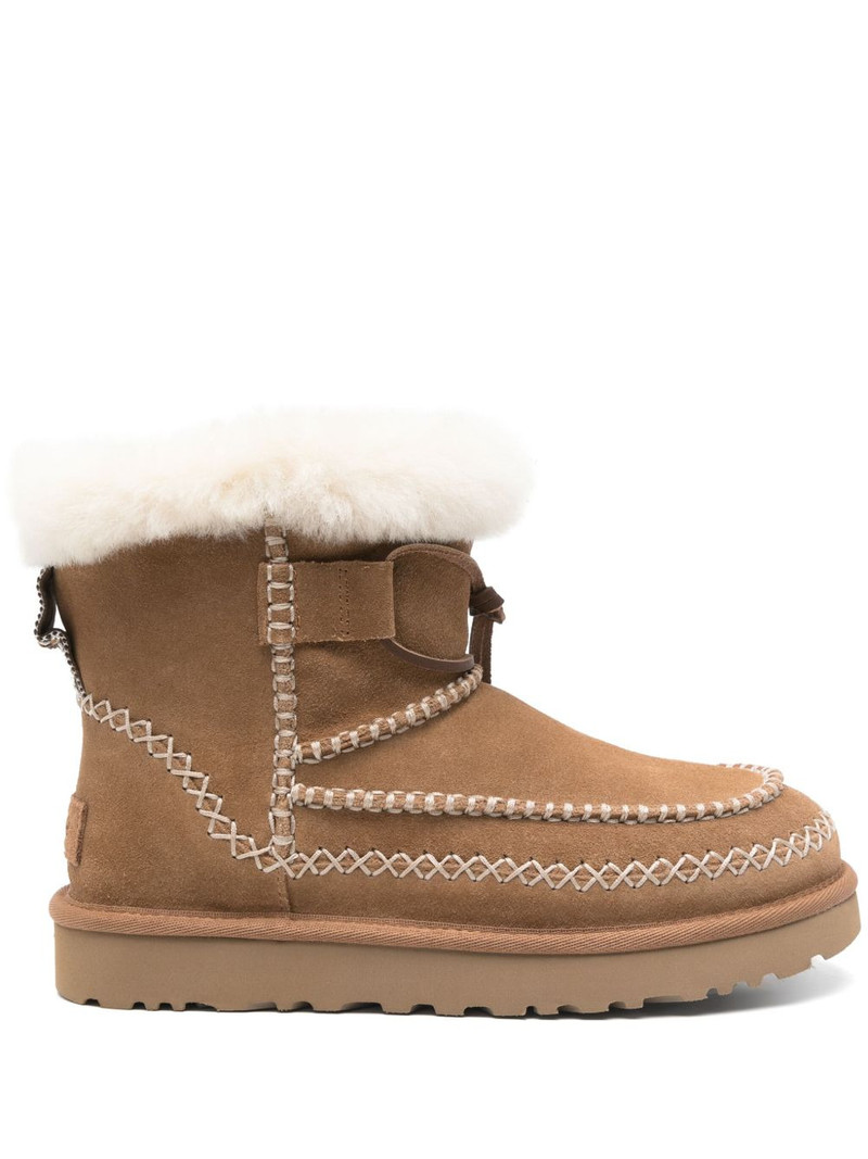 mini Alpine boots 1