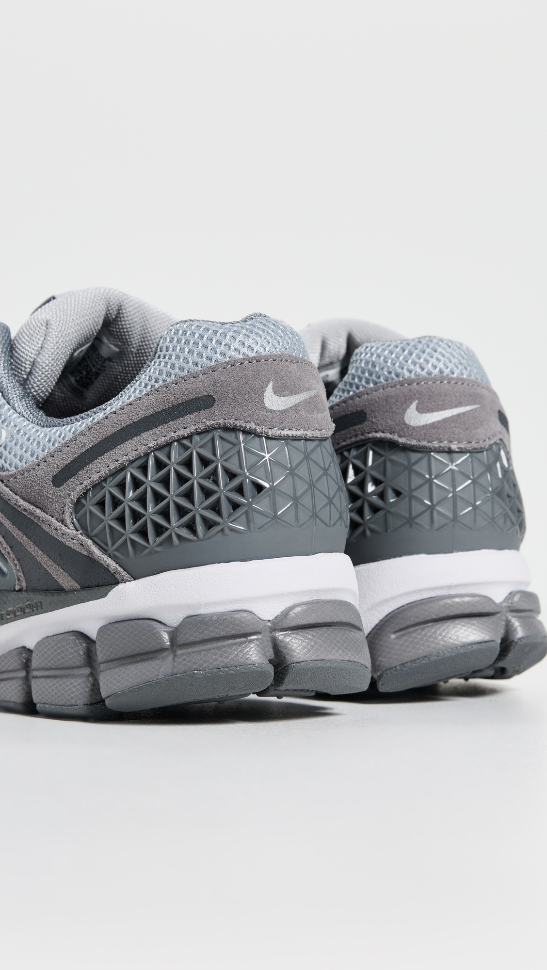 Nike Zoom Vomero 5 Sneakers - 2