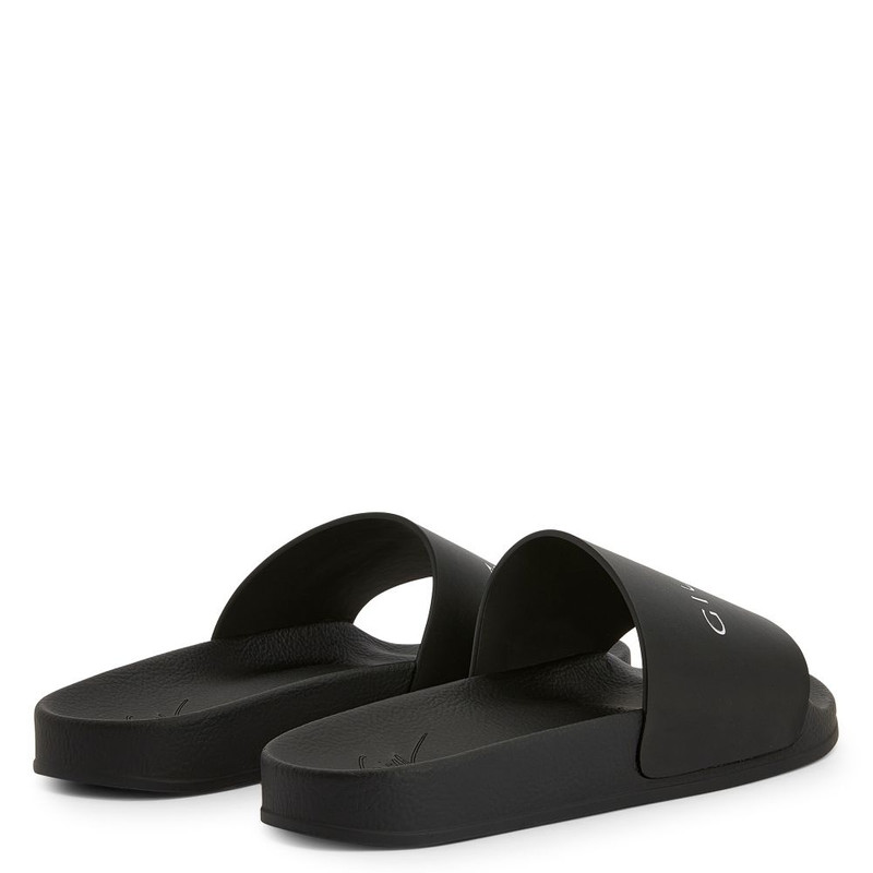 Giuseppe Zanotti Brett outlook