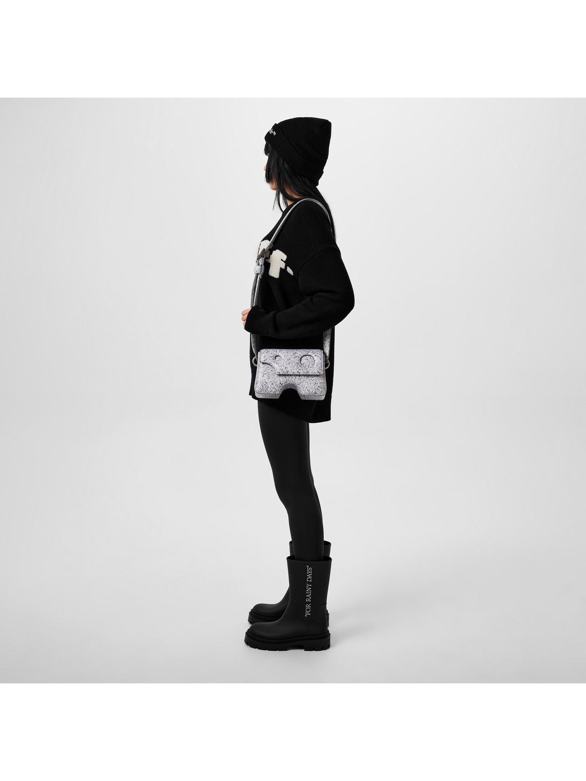 Off-White REBOOT RAINY LD44 | cruisefashion | REVERSIBLE