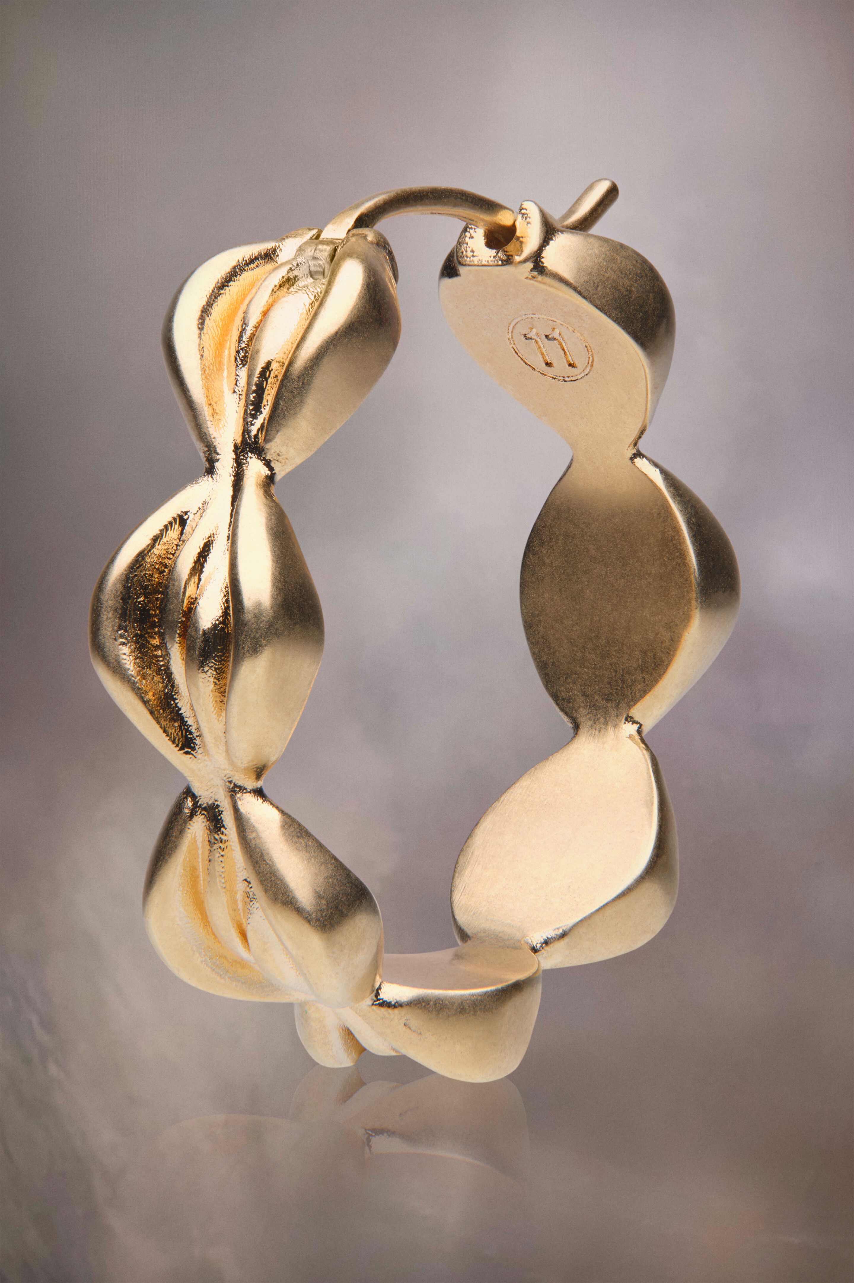 Timeless hoop earrings - 4