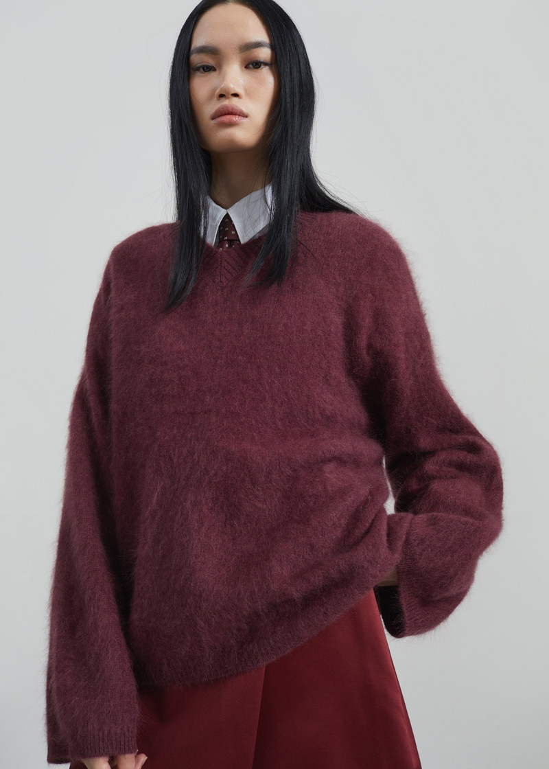 Vilhena Wool Fuzzy V-Neck Sweater - Burgundy 7