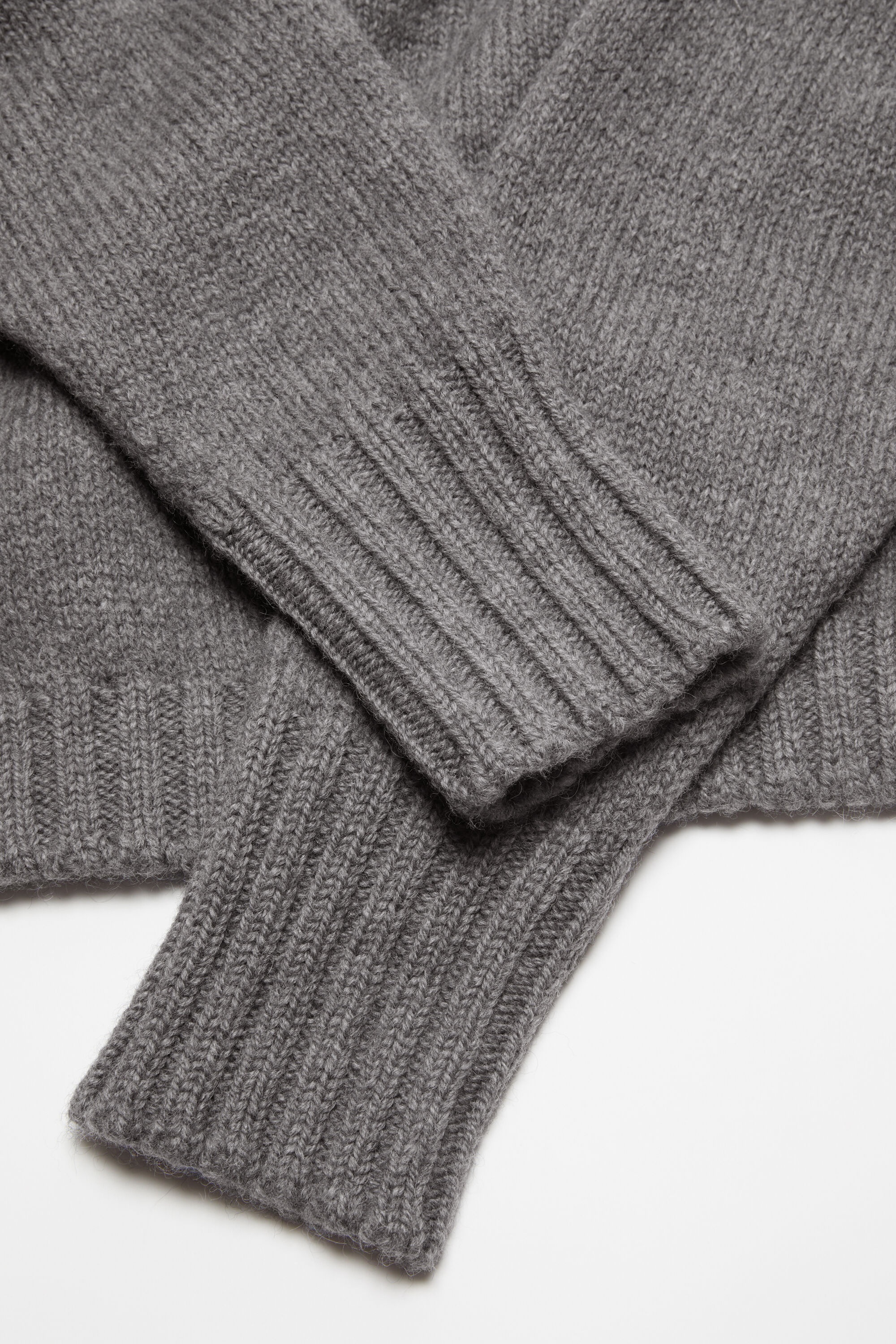 Crew neck wool jumper - Dark grey - 5