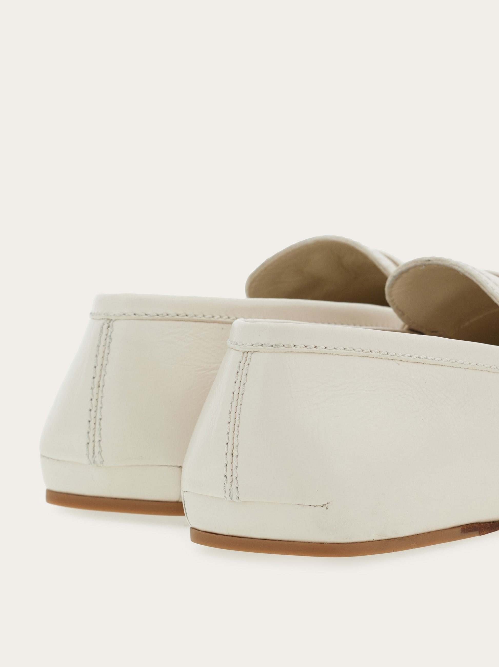 Loafer with Gancini ornament - 3