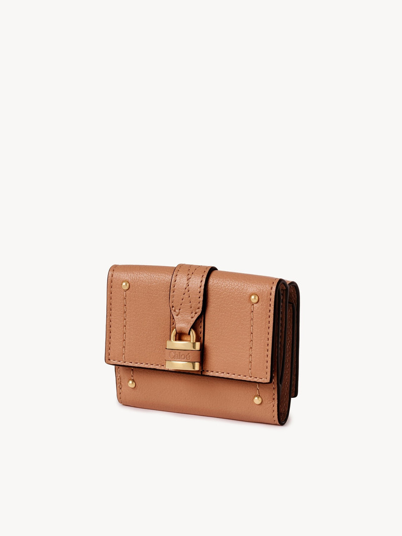 Chloé MINI PADDINGTON TRI-FOLD IN GRAINED LEATHER outlook