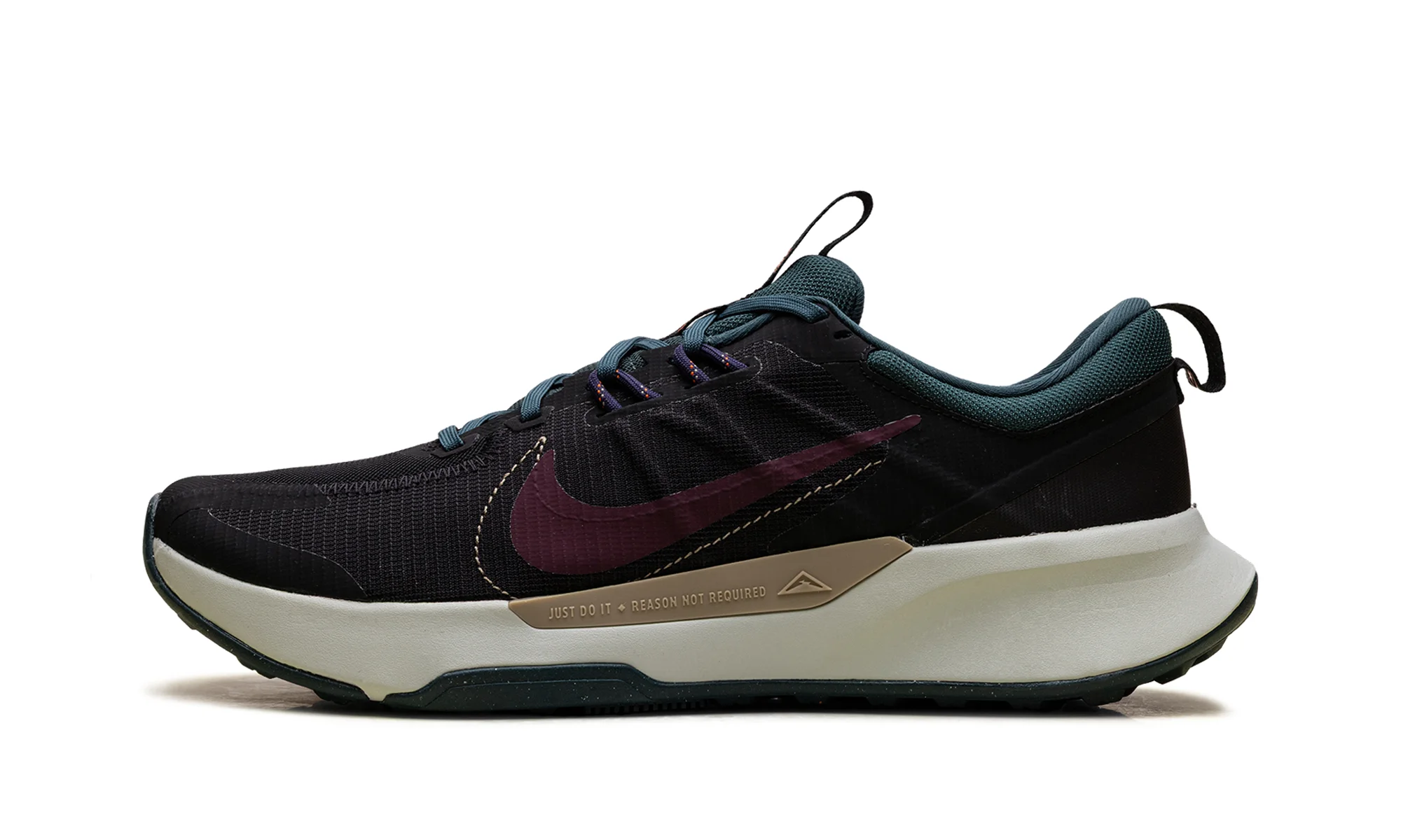 Juniper Trail 2 "Black Deep Jungle Purple Ink Night Maroon" DM0822 006 - 1