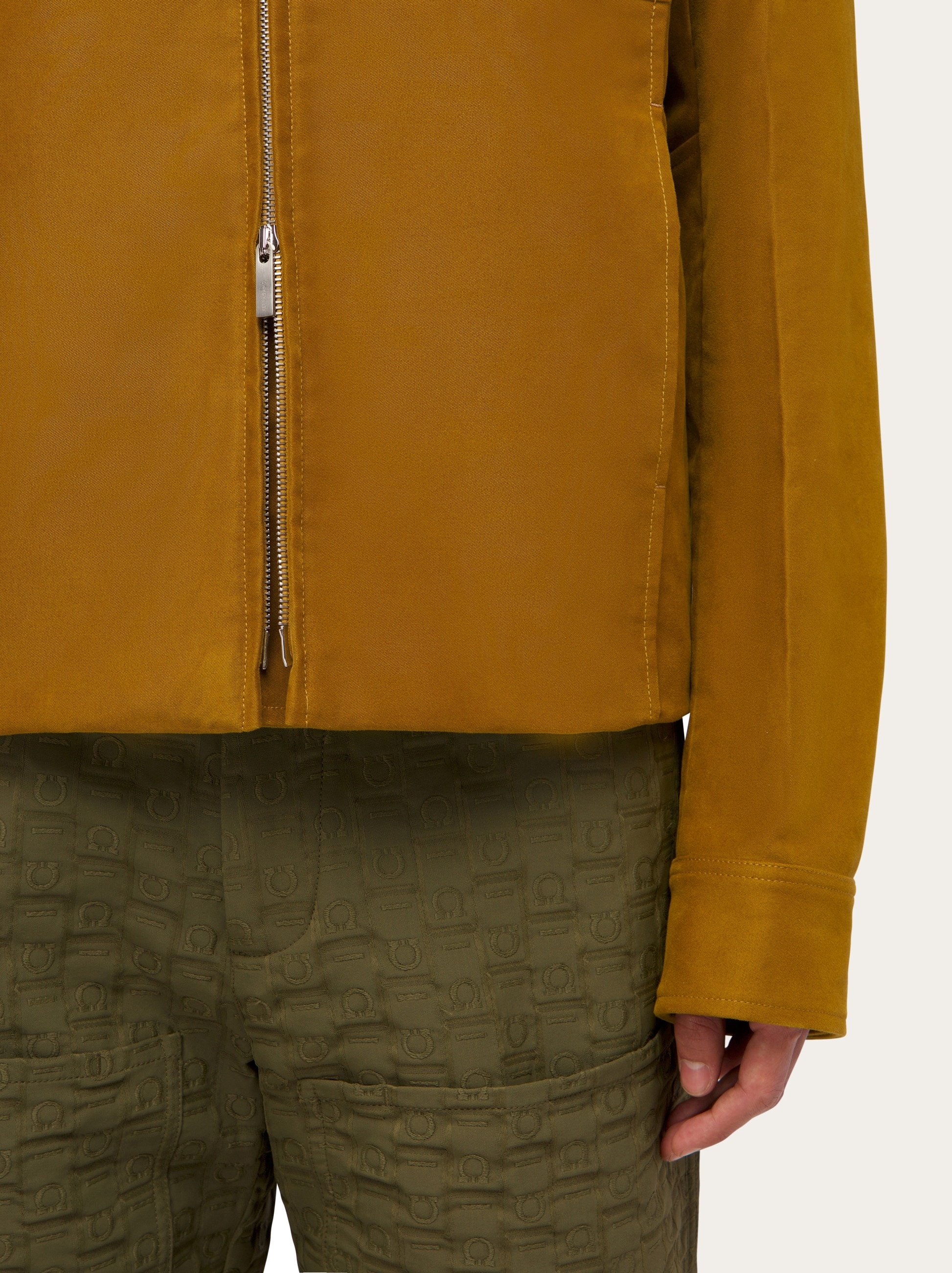 Blouson with applied pockets - 5