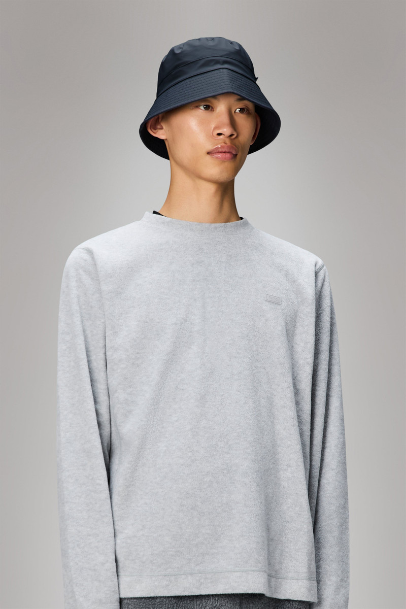 RAINS Bucket Hat outlook