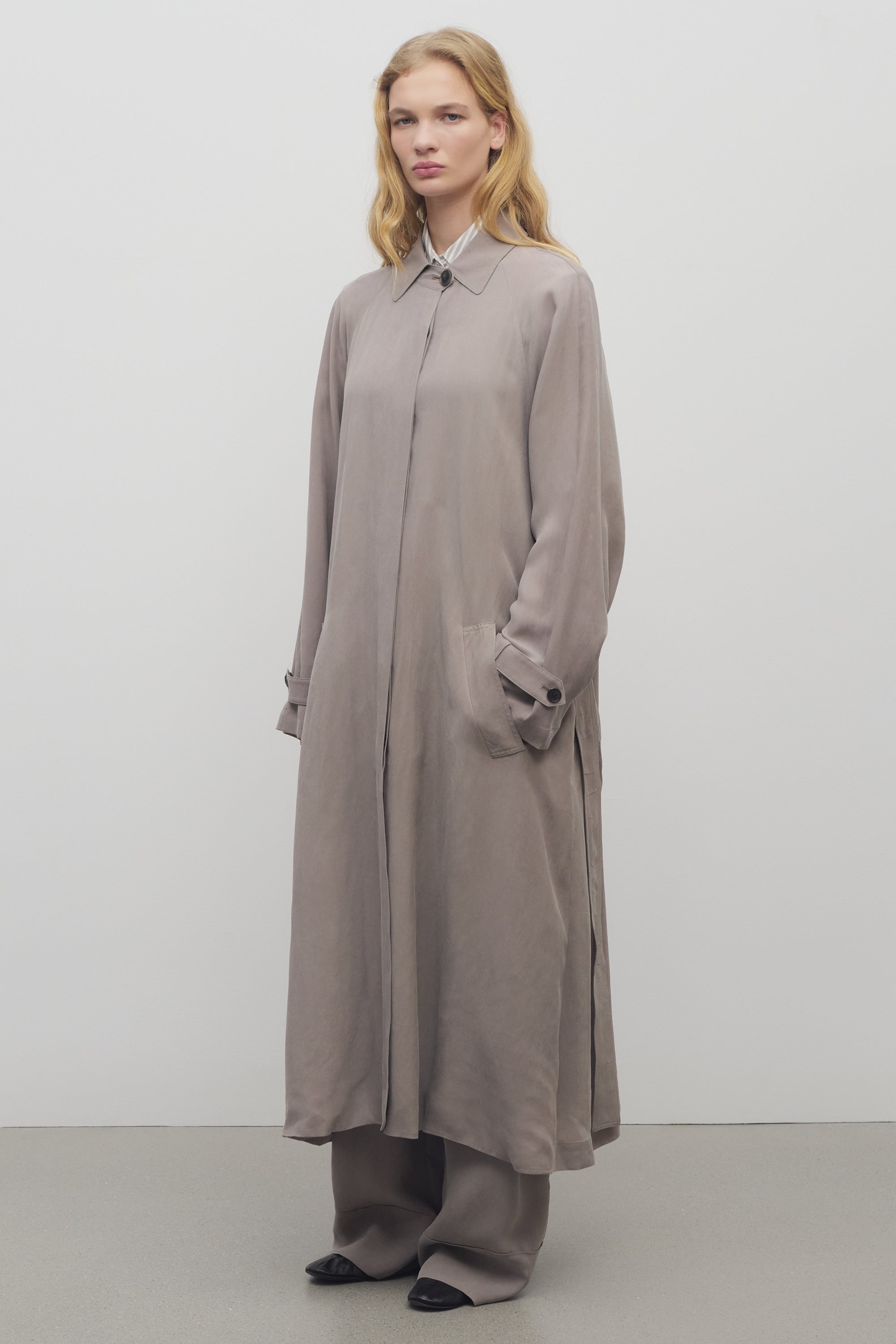 Ryo Coat in Cupro - 4