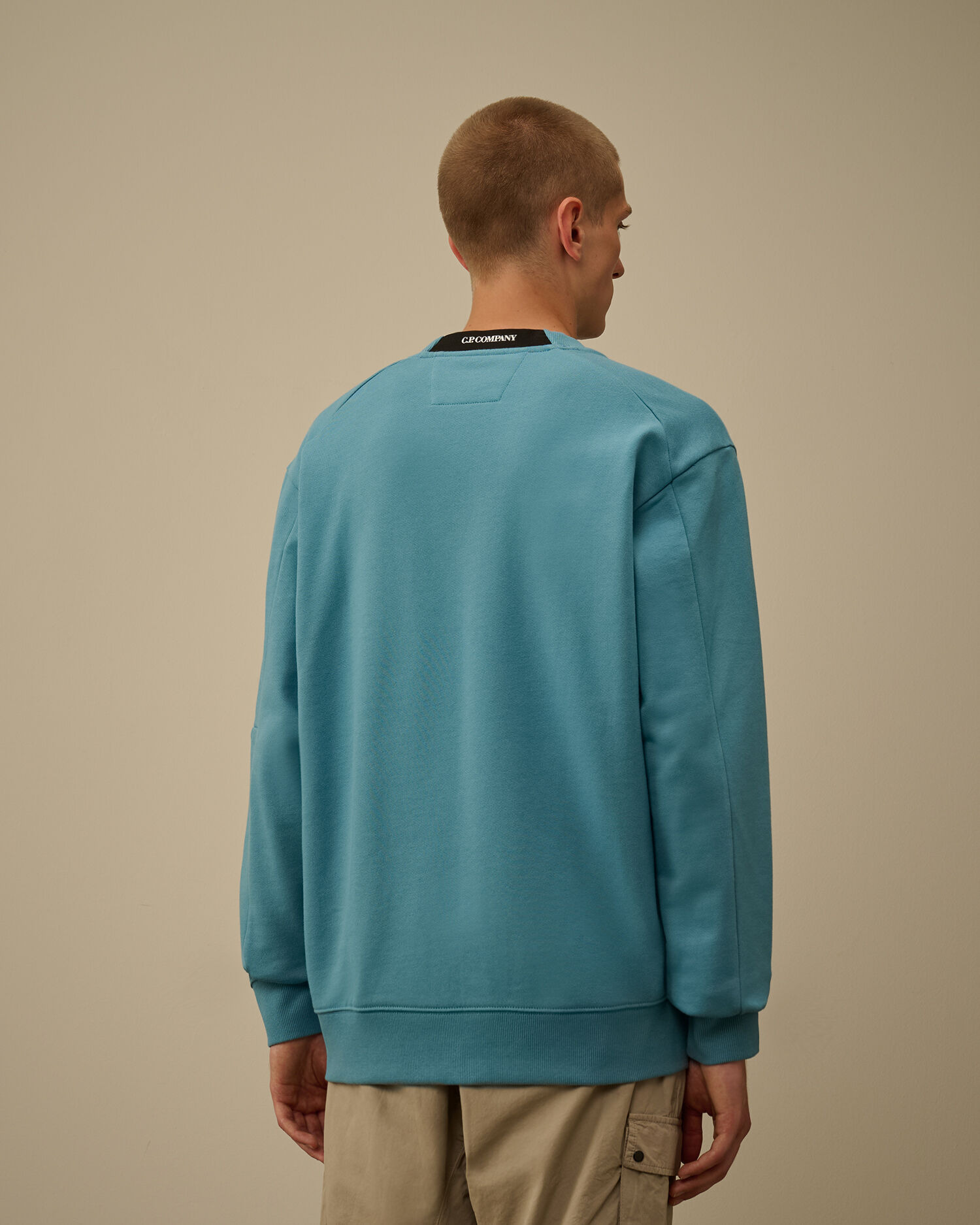 Diagonal Raised Fleece Crewneck Lens Sweatshirt - 4