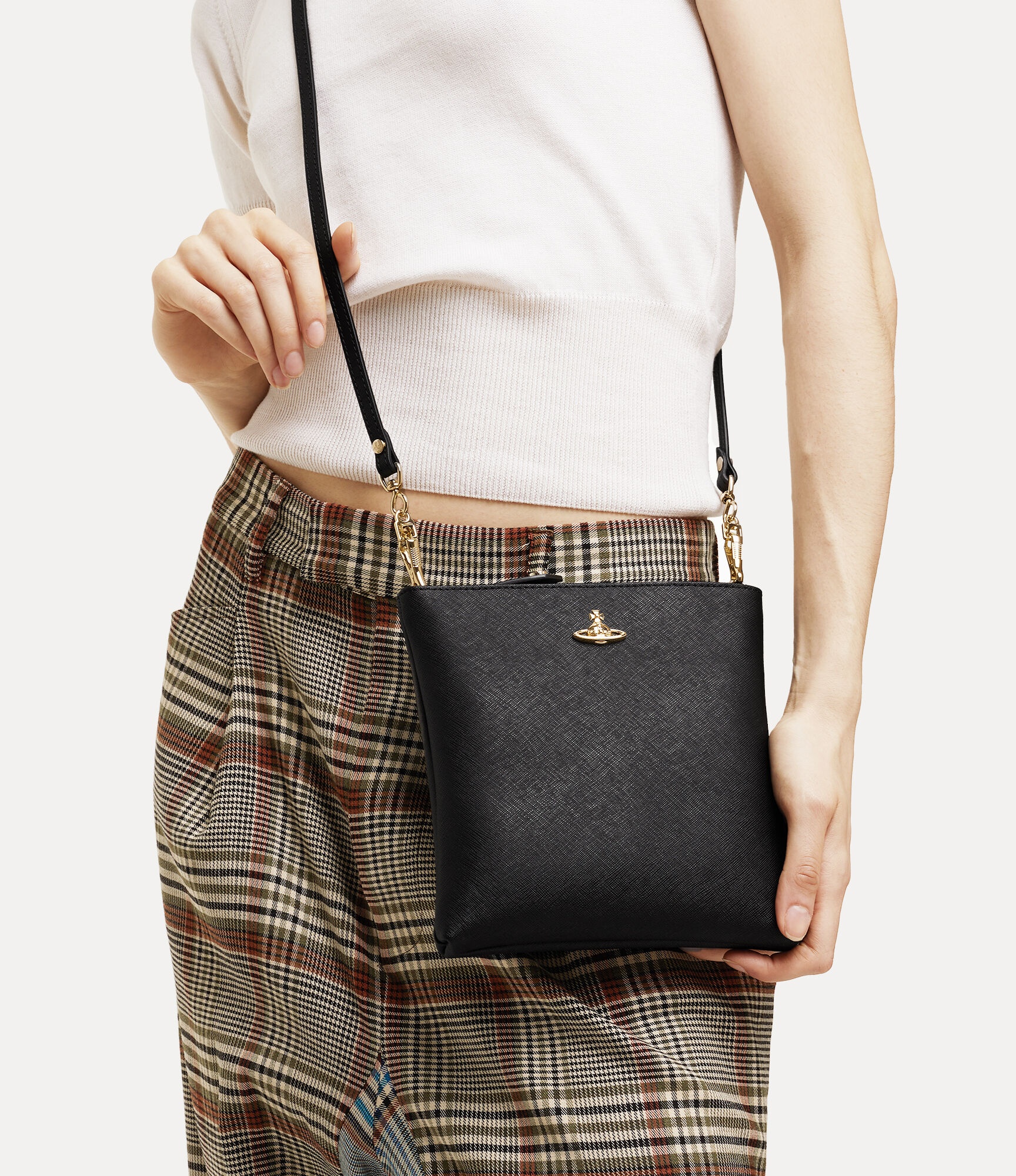 SQUIRE SQUARE CROSSBODY WITH CHAIN - 2