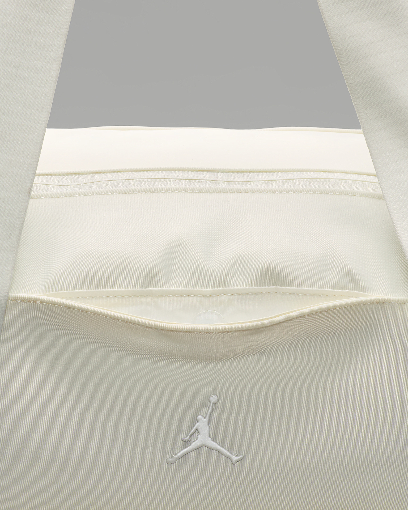 Jordan Alpha Duffel Bag (46.8L) - 6