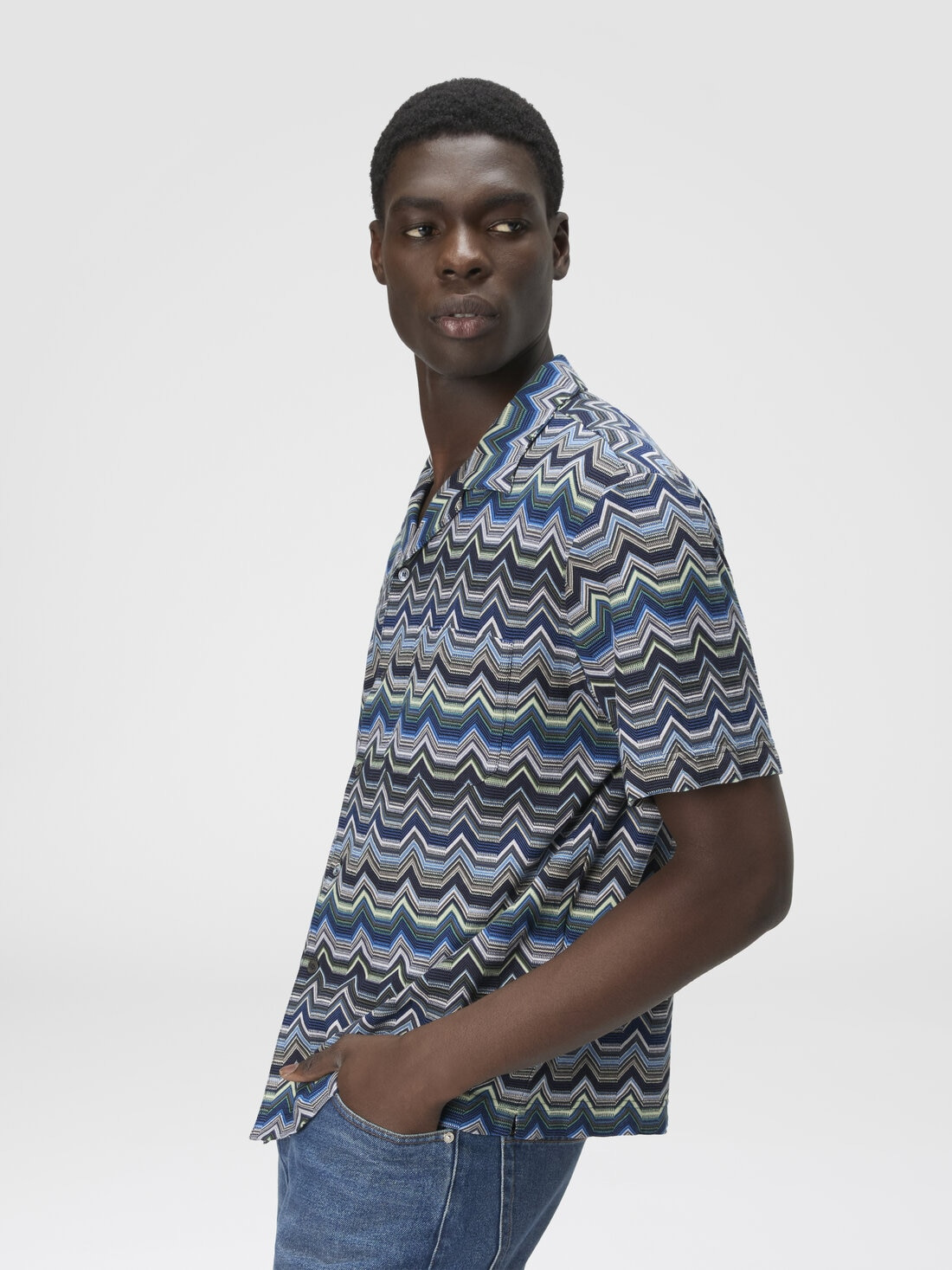 Bowling Shirt with Geometric Zigzag - 4