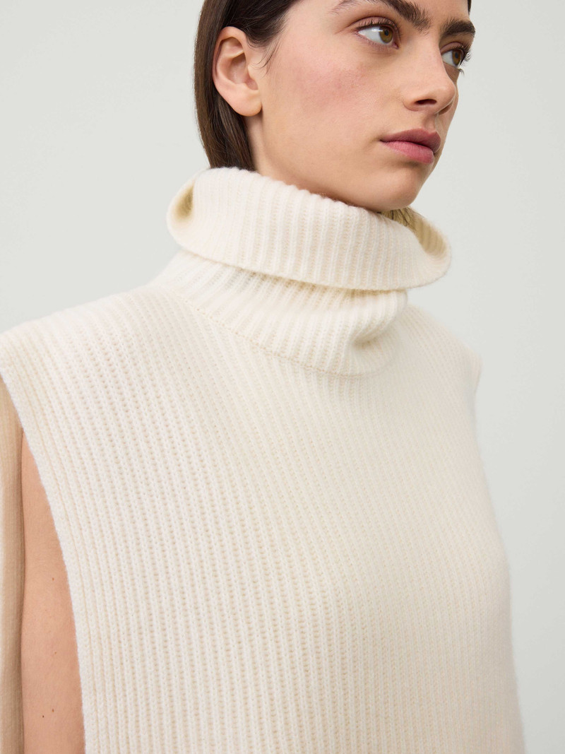 LISA YANG The Magda Open Vest outlook