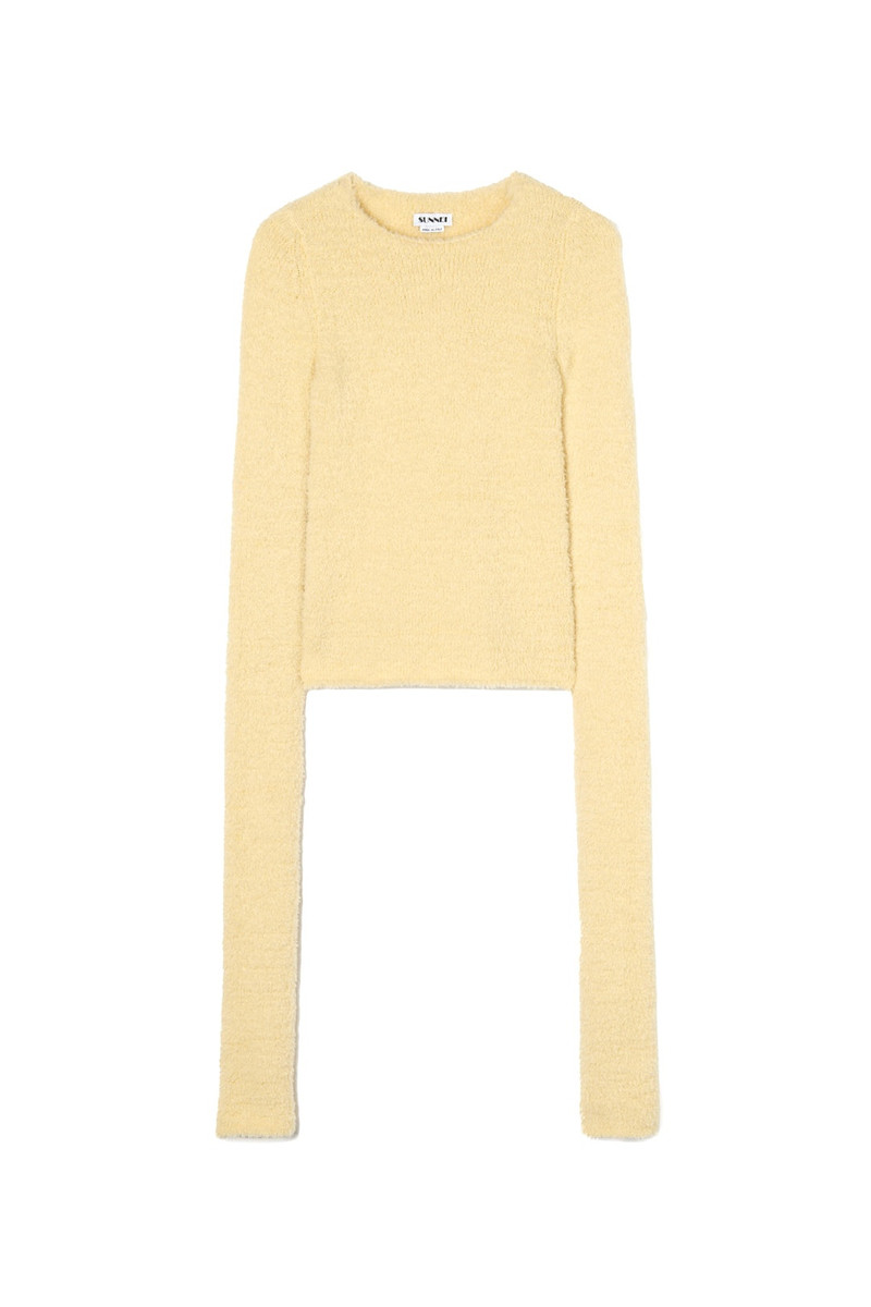 EXTRA-LONG SLEEVES FLUFFY TOP / light yellow 1
