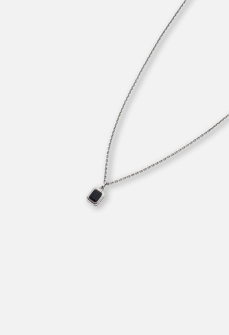 M.A.R.S PENDANT NECKLACE 3