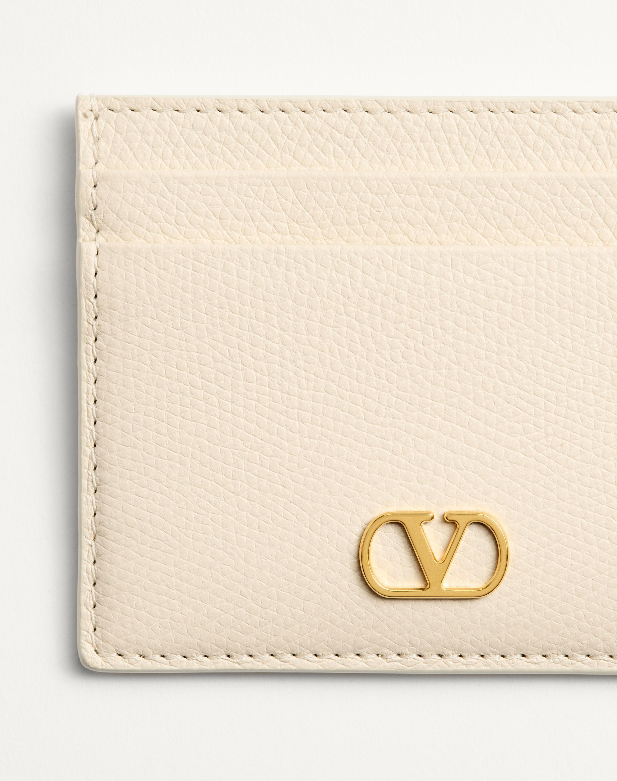 VLOGO SIGNATURE GRAINY CALFSKIN CARD HOLDER - 2