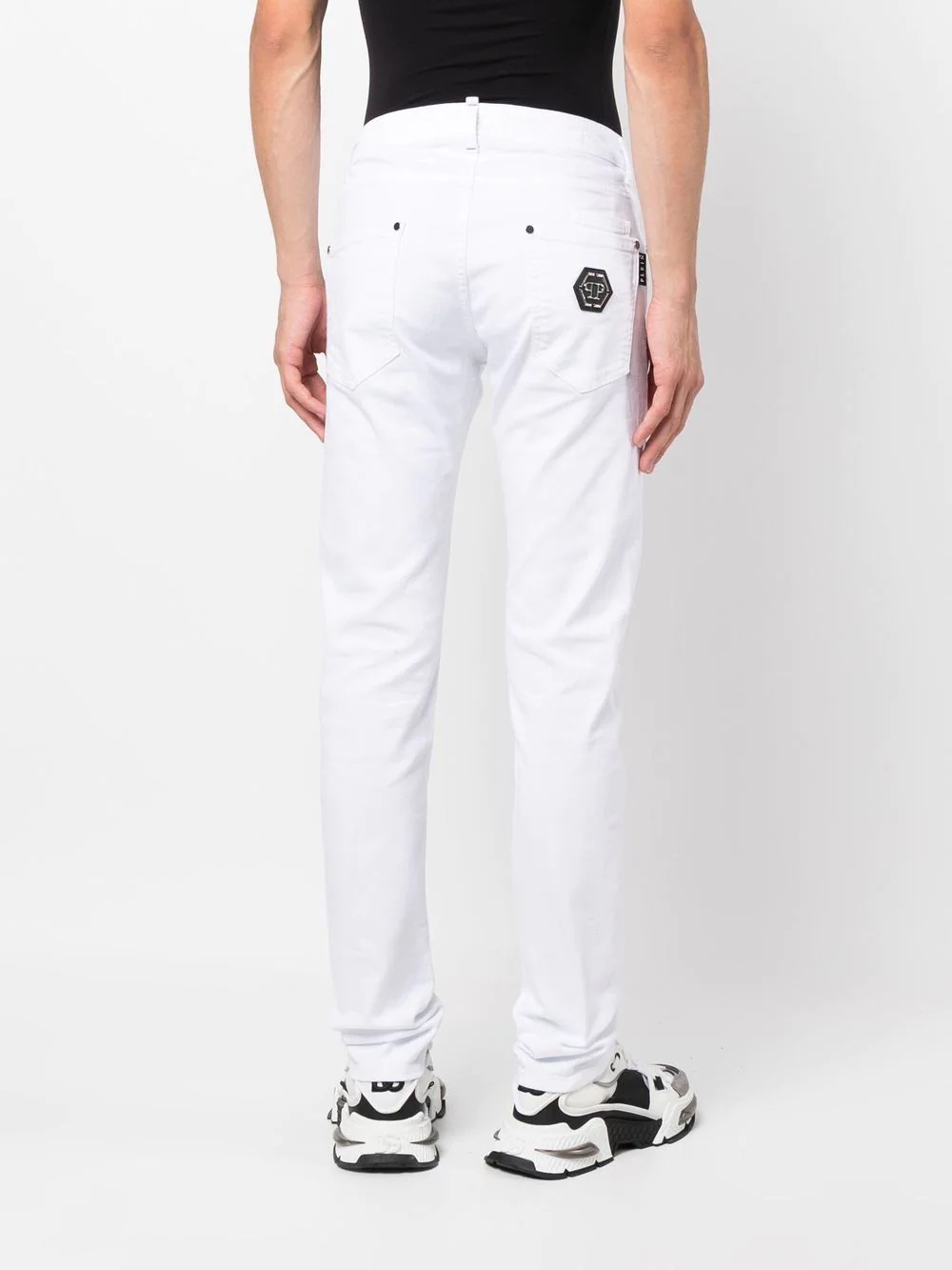 logo-patch slim-cut jeans - 4