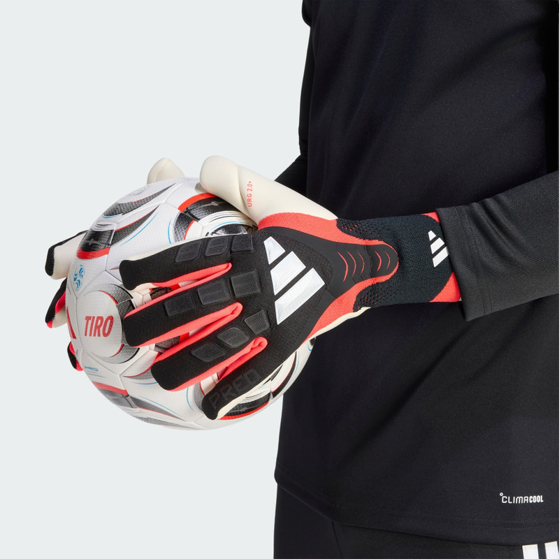 PREDATOR GOALKEEPER GLOVE PRO 6