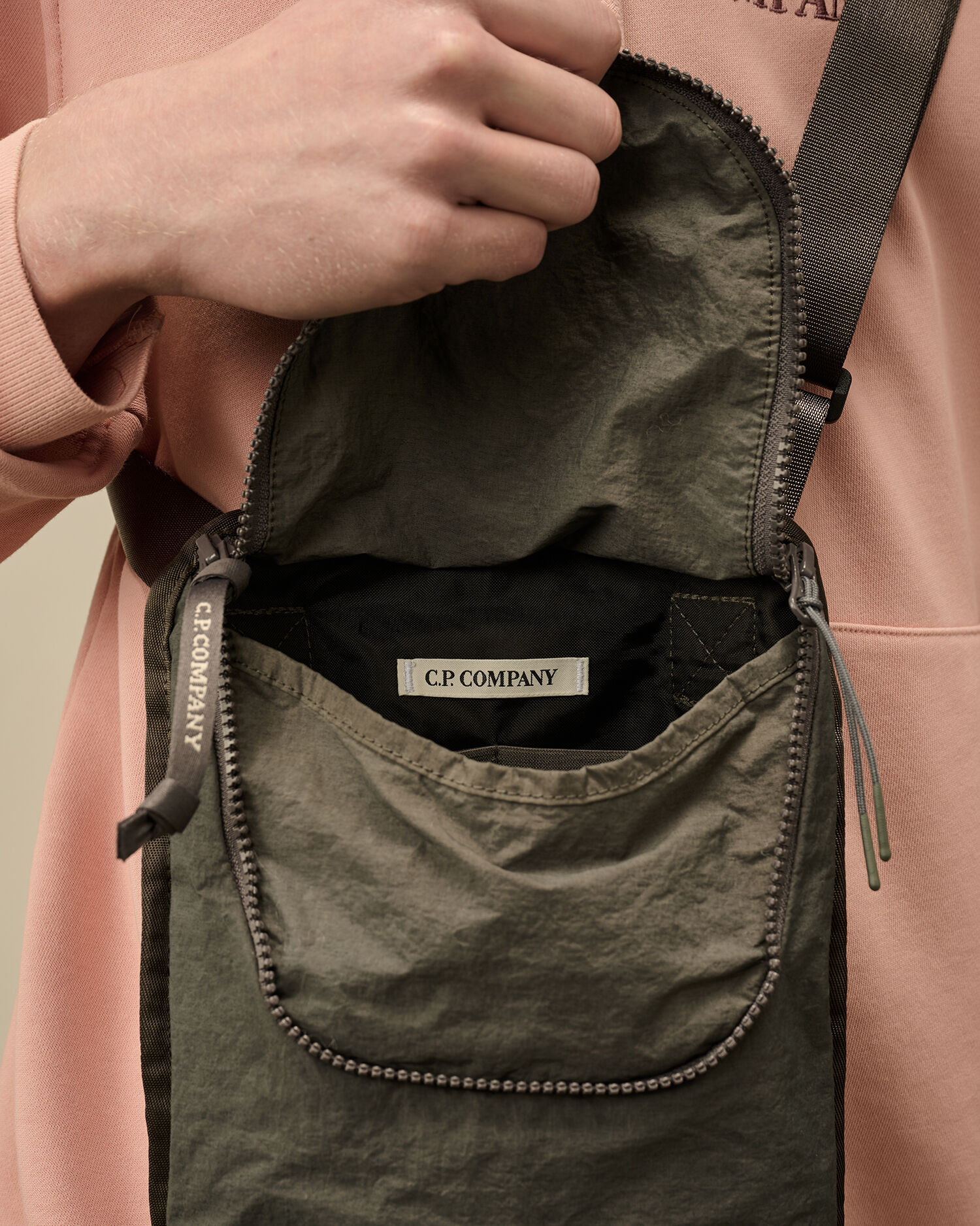 Plain Paper Touch Shoulder Bag - 4