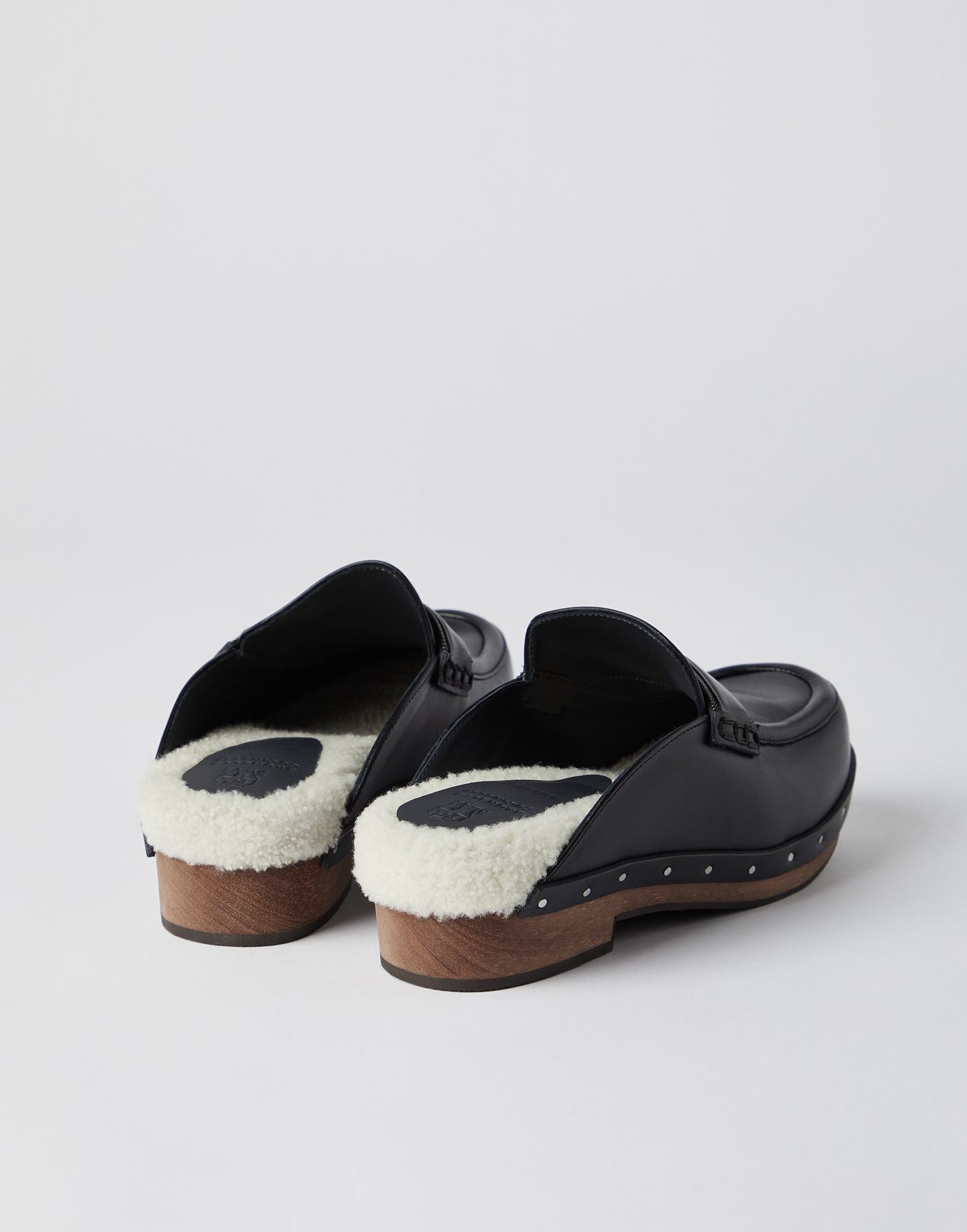 Matte calfskin loafer-style clogs with precious detail and shearling lining - 3