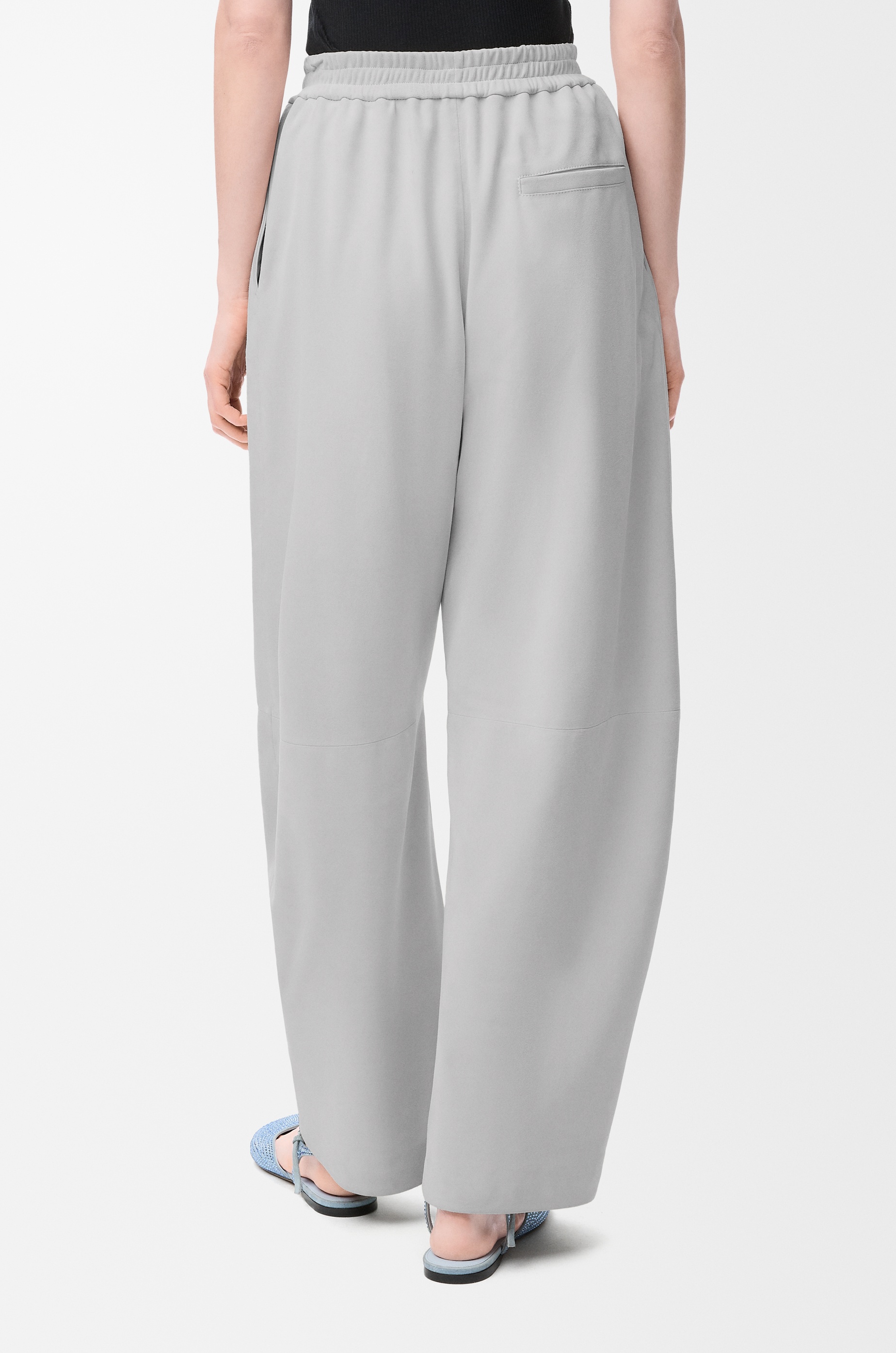 Barrel trousers in suede goatskin - 4